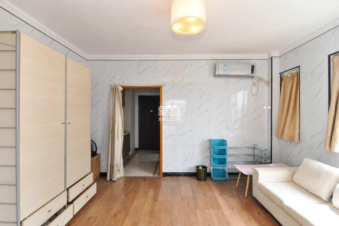 麓谷坐标 1室1厅1卫 2000.00元/月 麓谷坐标 1室1厅1卫 2000.00元/月室内图