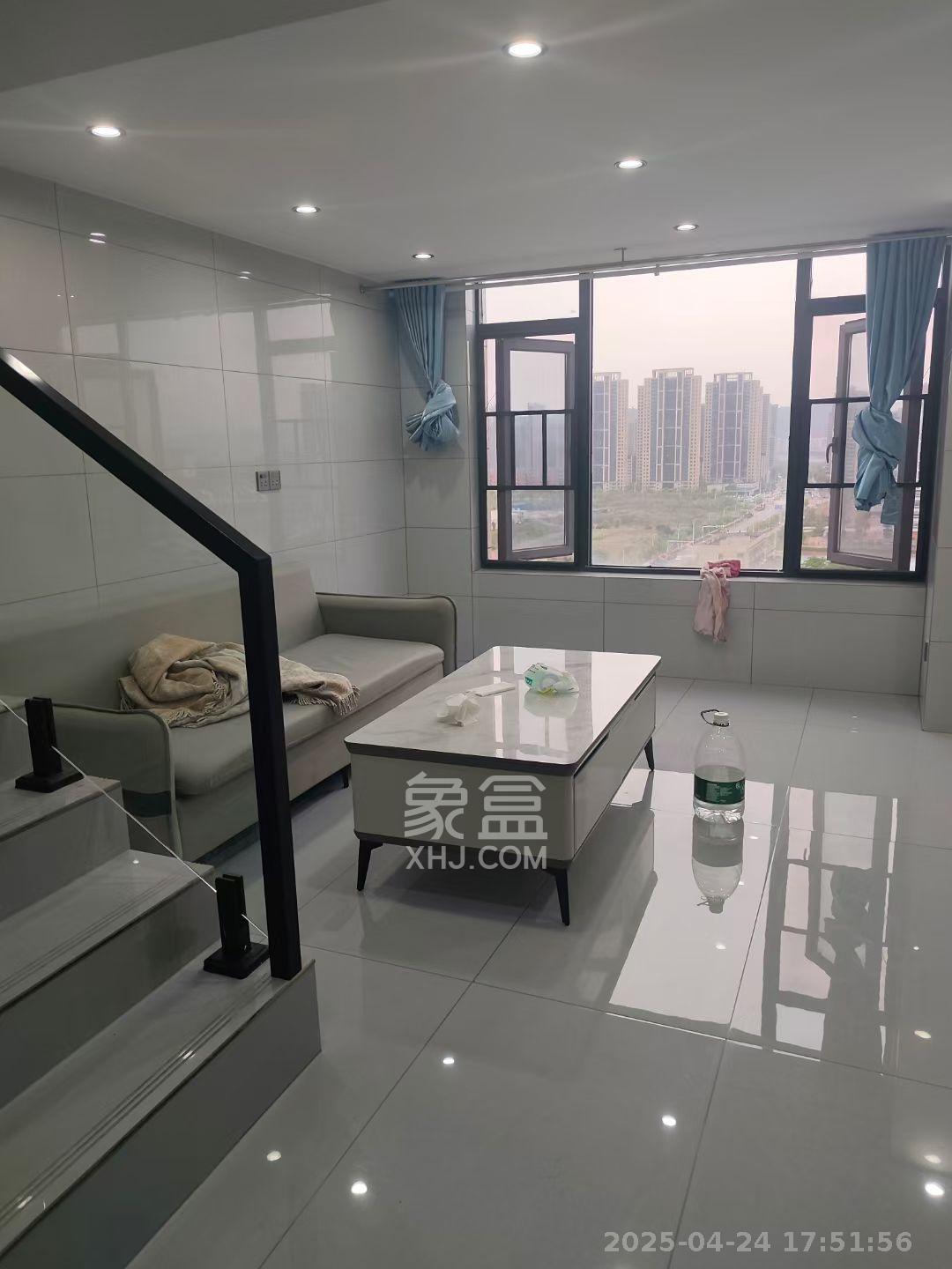 梅溪湖家居建材城 2室1厅1卫 1600.0元/月 梅溪湖家居建材城 2室1厅1卫 1600.0元/月室内图