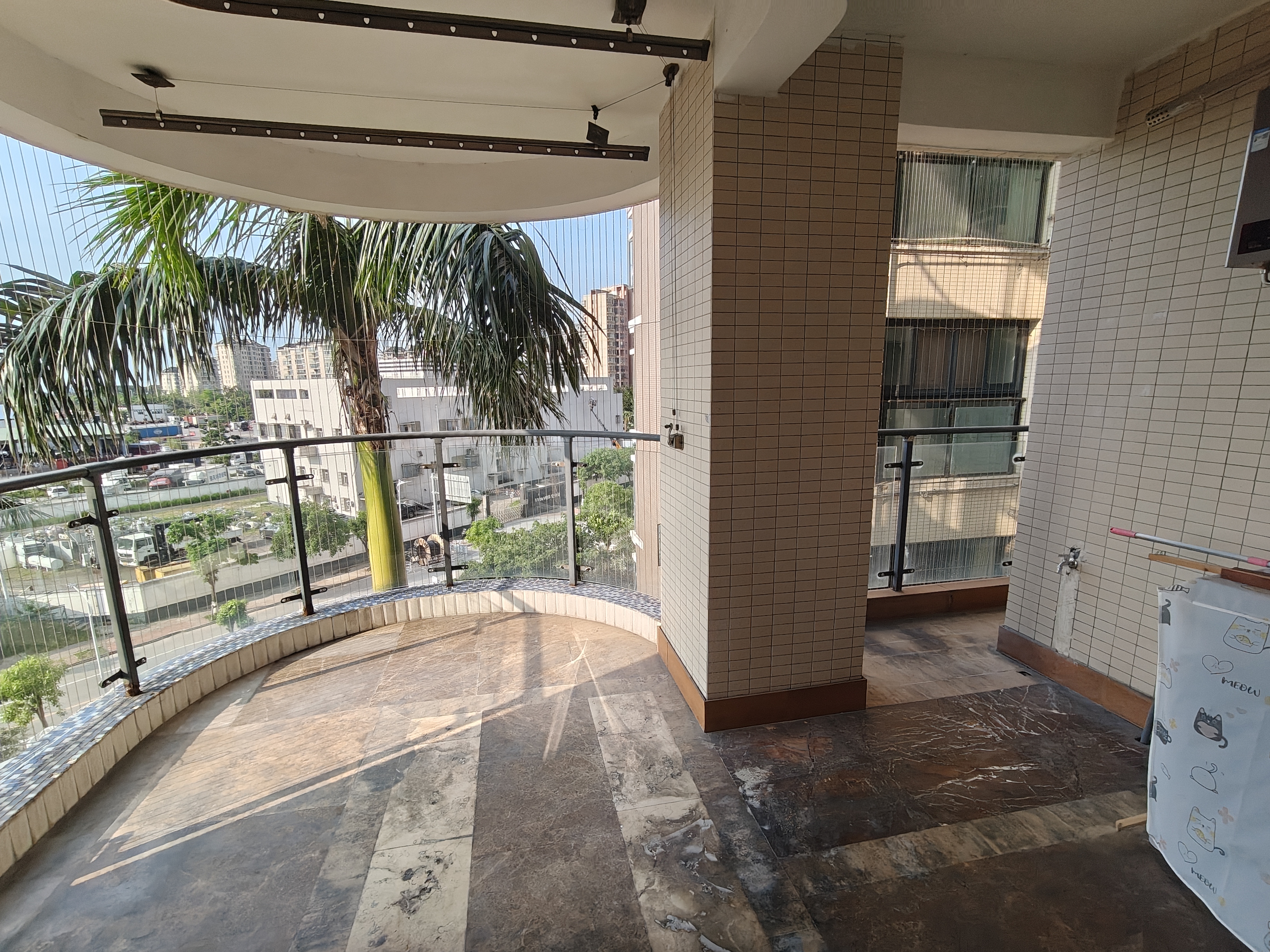 丽晶温泉海景花园二期(丽晶维港、丽晶海景花园) 5室2厅2卫 5500.0元/月 丽晶温泉海景花园二期(丽晶维港、丽晶海景花园) 5室2厅2卫 5500.0元/月户型图