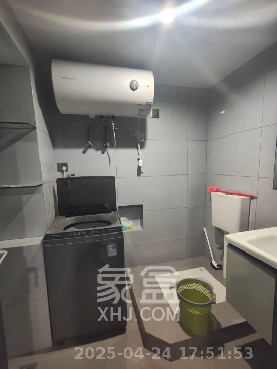 梅溪湖家居建材城 2室1厅1卫 1600.0元/月 梅溪湖家居建材城 2室1厅1卫 1600.0元/月室内图