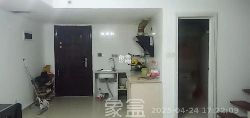 中瀚财富广场  3室2厅2卫   35.00万室内图