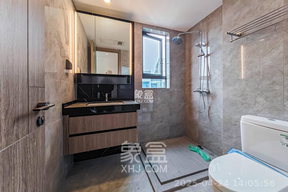 轨道万科悦府  3室2厅1卫    3300.0元/月 轨道万科悦府  3室2厅1卫    3300.0元/月室内图