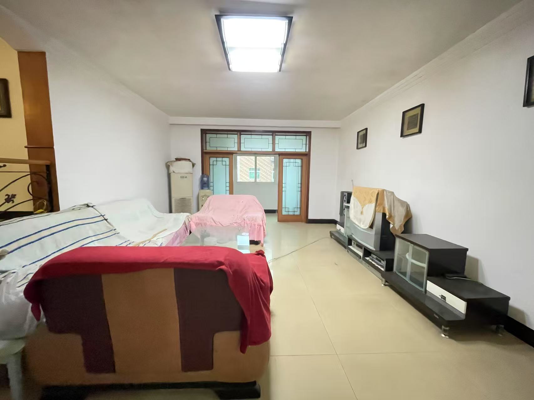 珠江花园 4室2厅2卫 37.0万 珠江花园 4室2厅2卫 37.0万室内图