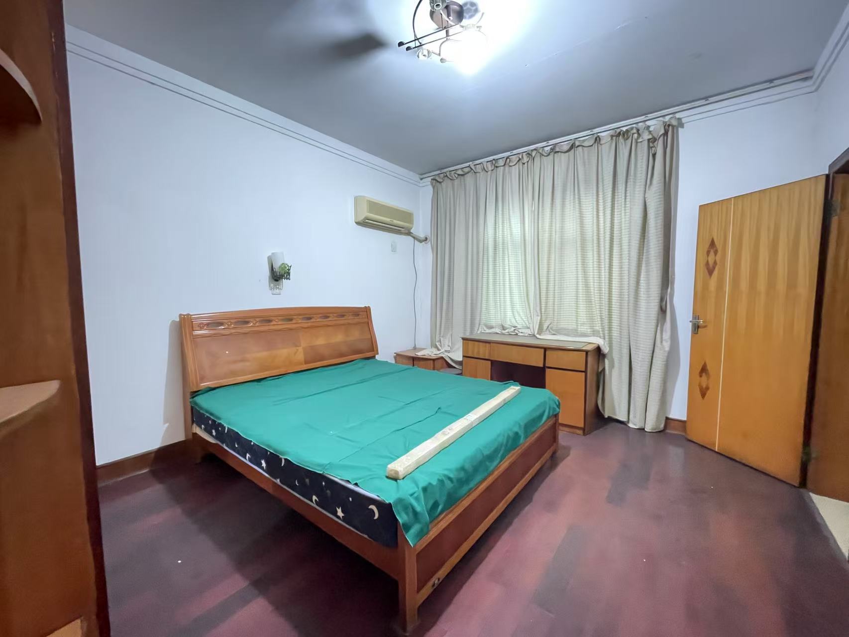 珠江花园 4室2厅2卫 37.0万 珠江花园 4室2厅2卫 37.0万室内图