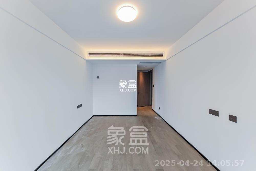 轨道万科悦府  3室2厅1卫    3300.0元/月 轨道万科悦府  3室2厅1卫    3300.0元/月室内图