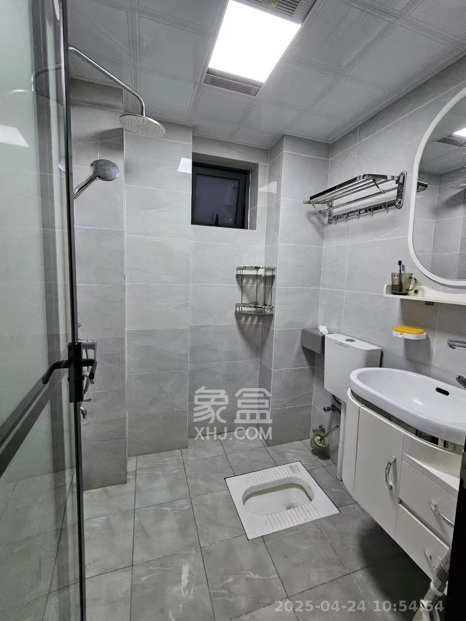 恒基凯旋门三期  2室1厅1卫   2300.00元/月室内图