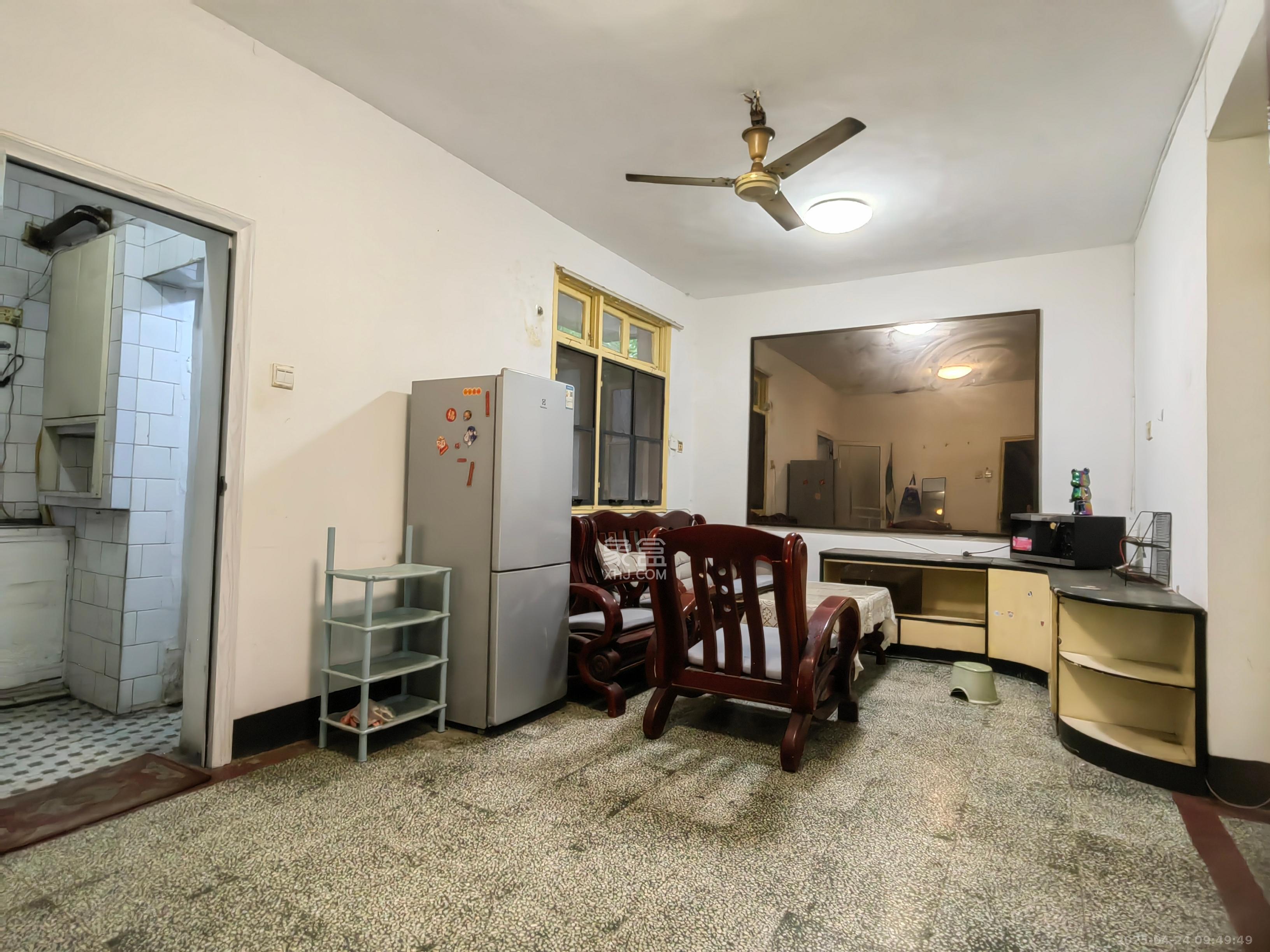 湘运新村 2室1厅1卫 1400.0元/月 湘运新村 2室1厅1卫 1400.0元/月室内图