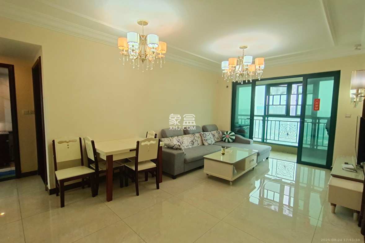 恒大雅苑 3室2厅1卫 2600.0元/月 恒大雅苑 3室2厅1卫 2600.0元/月室内图