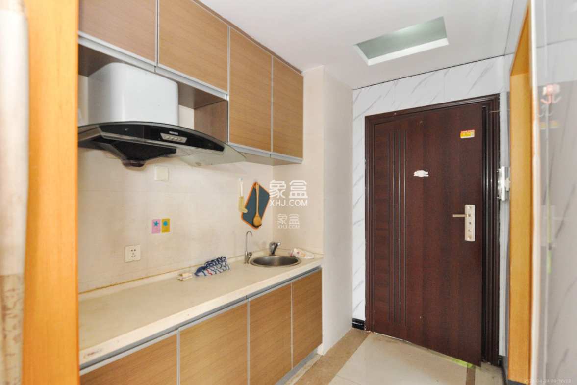 麓谷坐标 1室1厅1卫 2000.00元/月 麓谷坐标 1室1厅1卫 2000.00元/月室内图