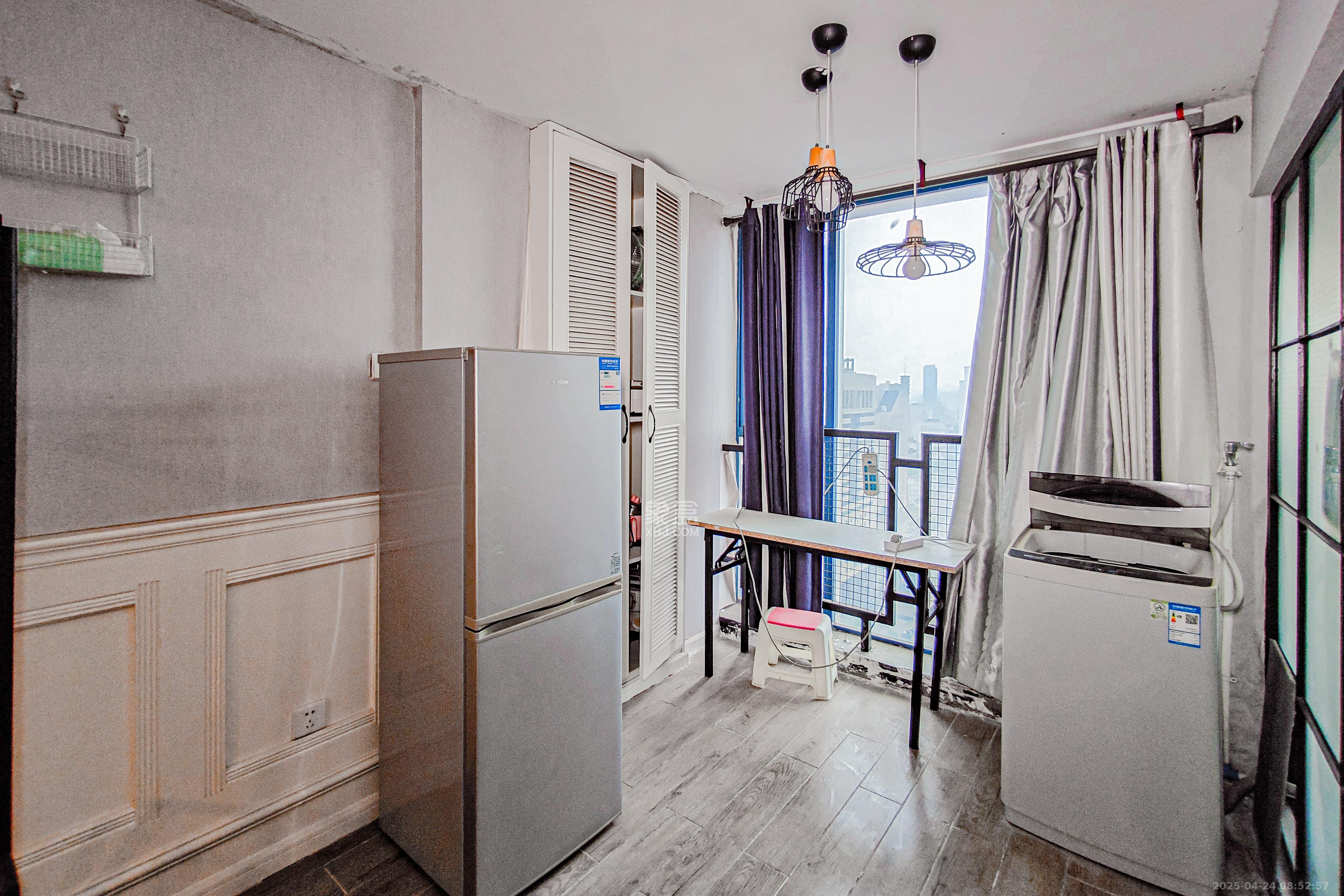 东一国际 1室1厅1卫 29.0万 东一国际 1室1厅1卫 29.0万阳台