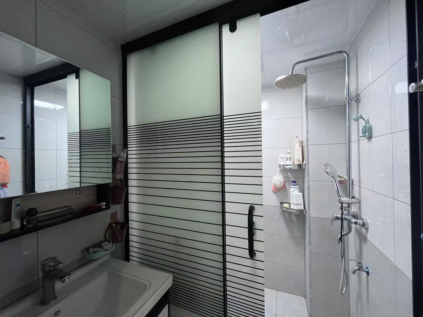 学府花园(文苑瑞景) 3室2厅1卫 1800.0元/月 学府花园(文苑瑞景) 3室2厅1卫 1800.0元/月室内图