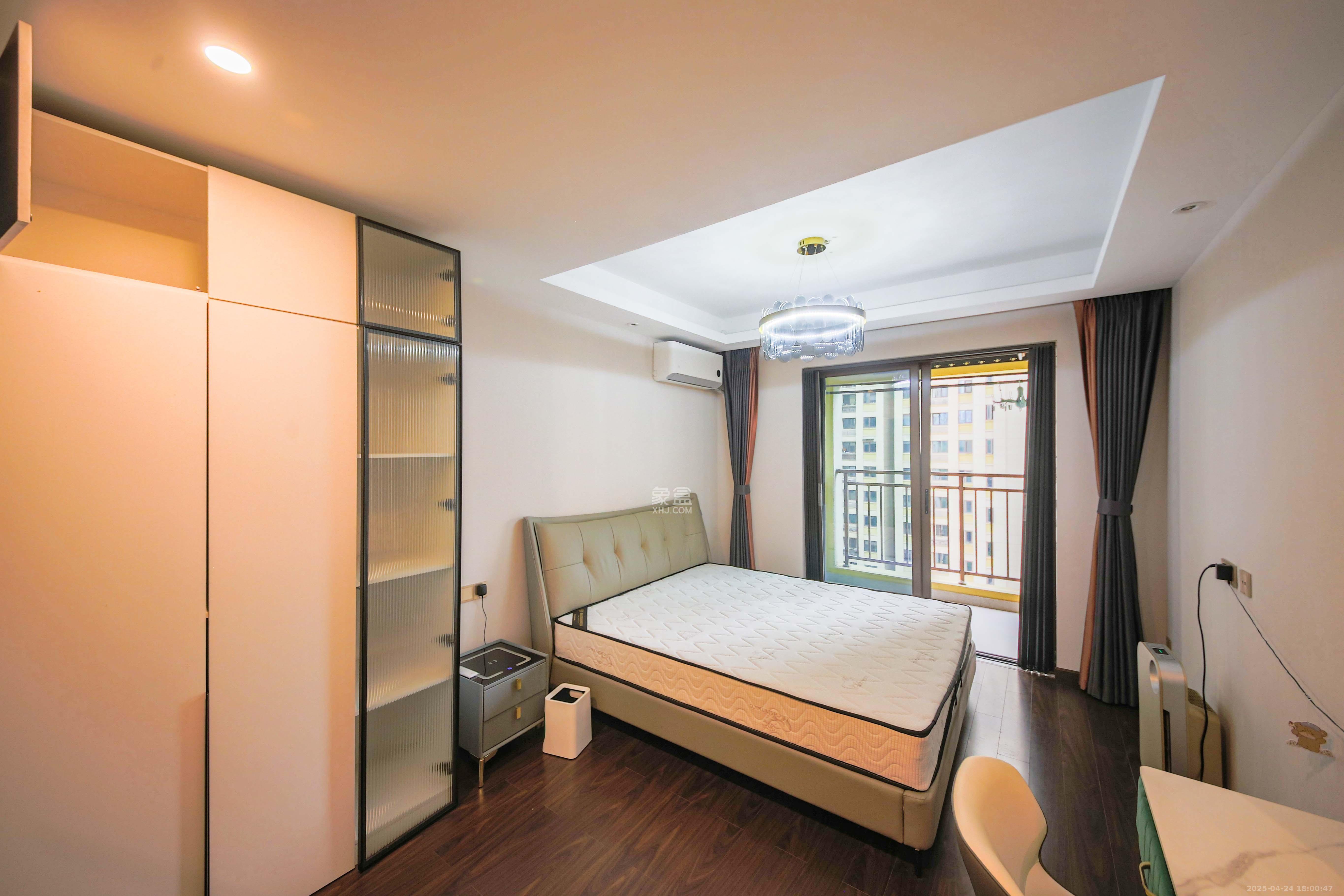 弘阳昕悦府 4室2厅2卫 145.0万 弘阳昕悦府 4室2厅2卫 145.0万卧室