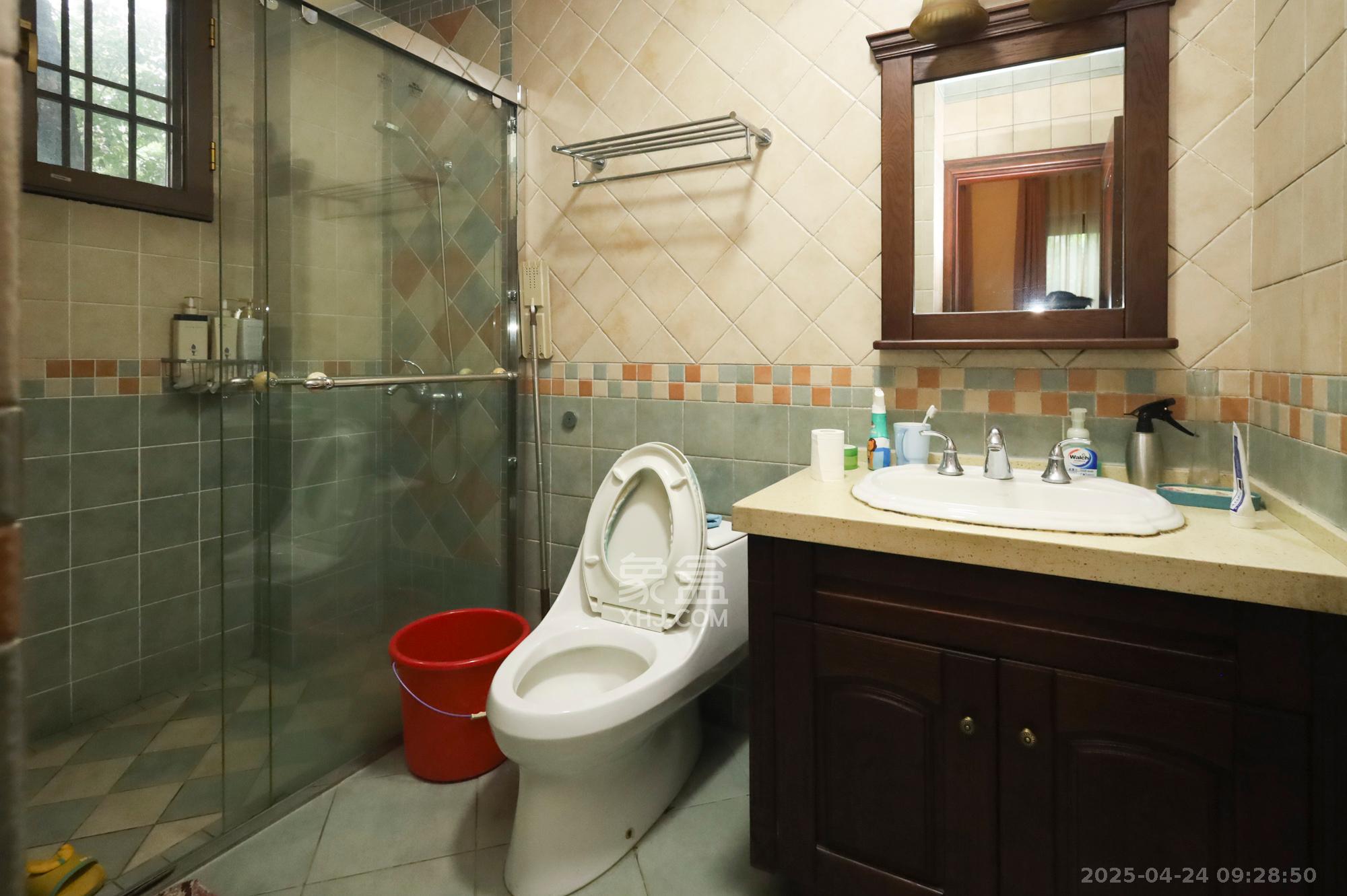 万业巴厘岛 1室0厅0卫 450.0万 万业巴厘岛 1室0厅0卫 450.0万卫生间