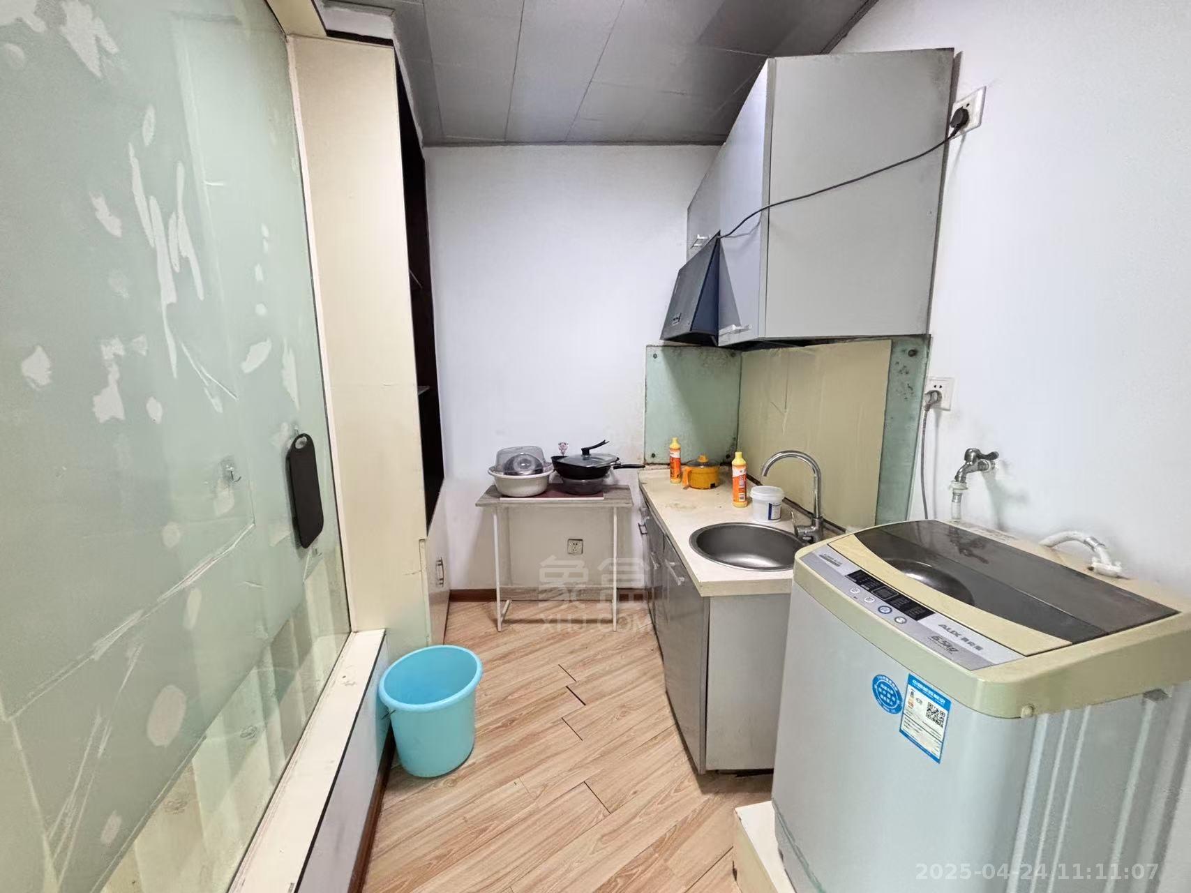 旺和大厦 1室1厅1卫 900.0元/月 旺和大厦 1室1厅1卫 900.0元/月室内图