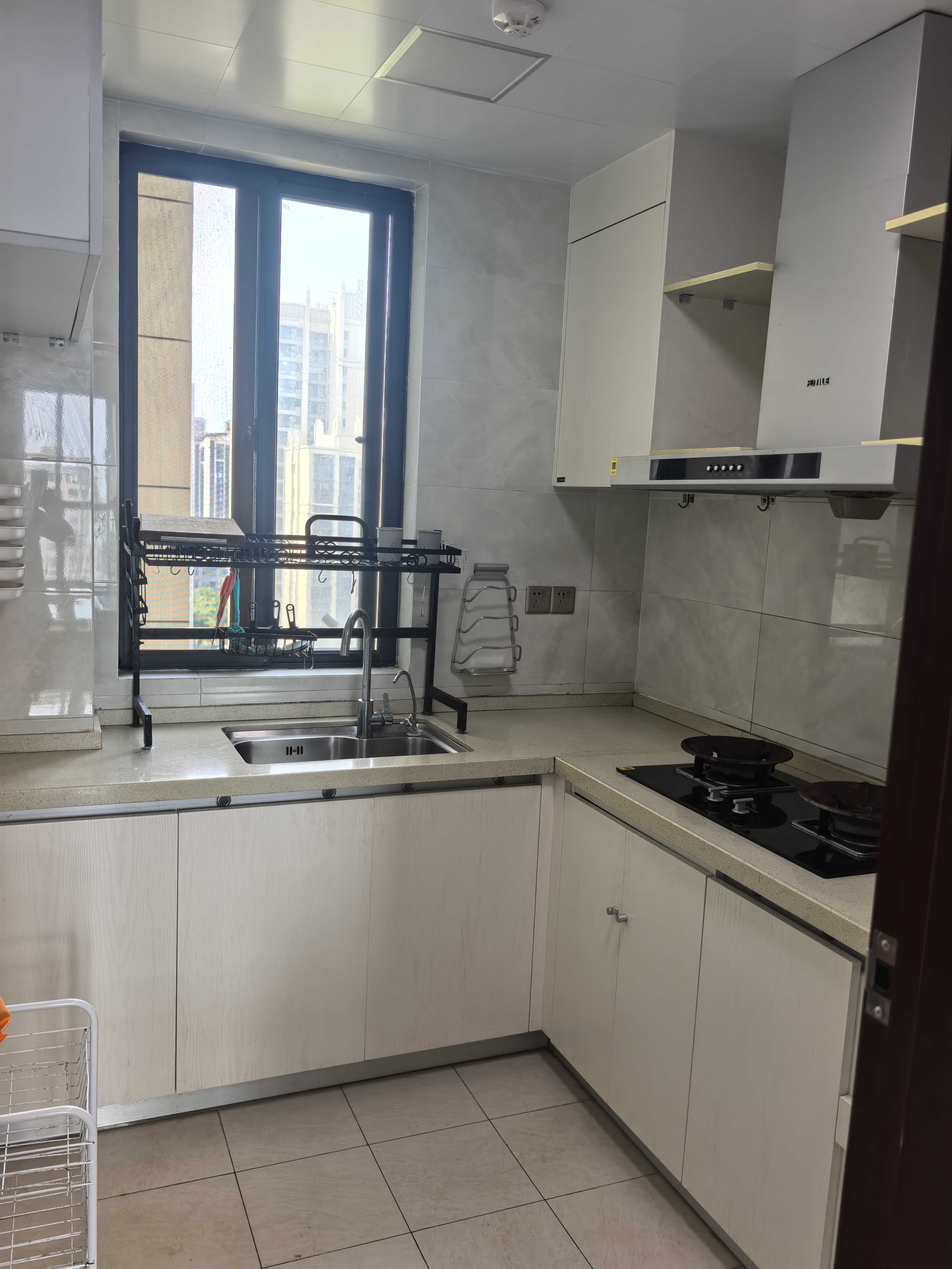 星华海岸城三期 2室2厅1卫 2400.0元/月 星华海岸城三期 2室2厅1卫 2400.0元/月室内图