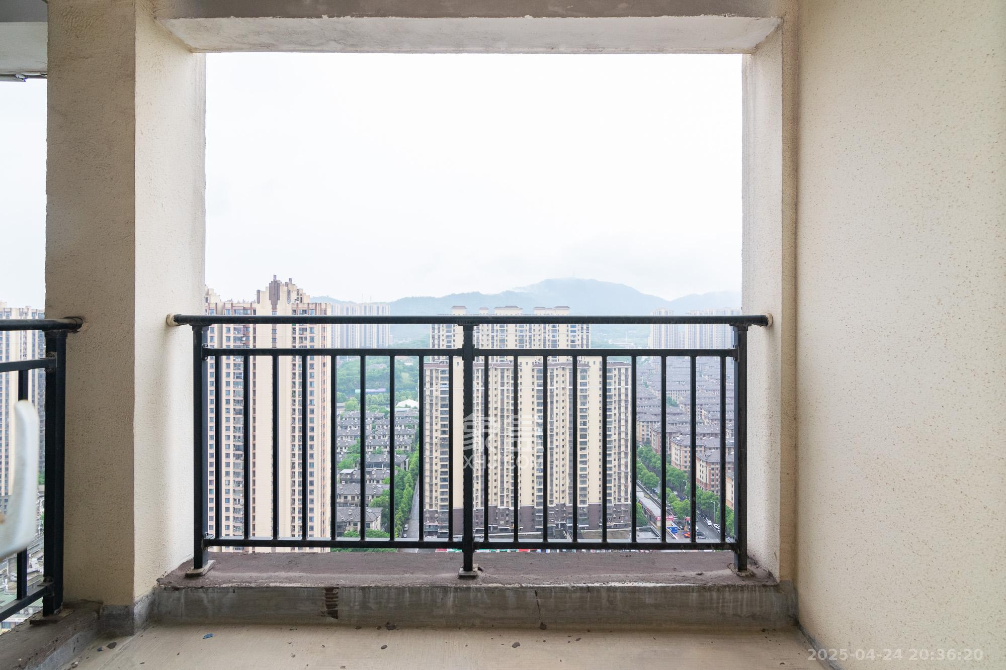 新华联梦想城 2室2厅1卫 53.8万 新华联梦想城 2室2厅1卫 53.8万阳台