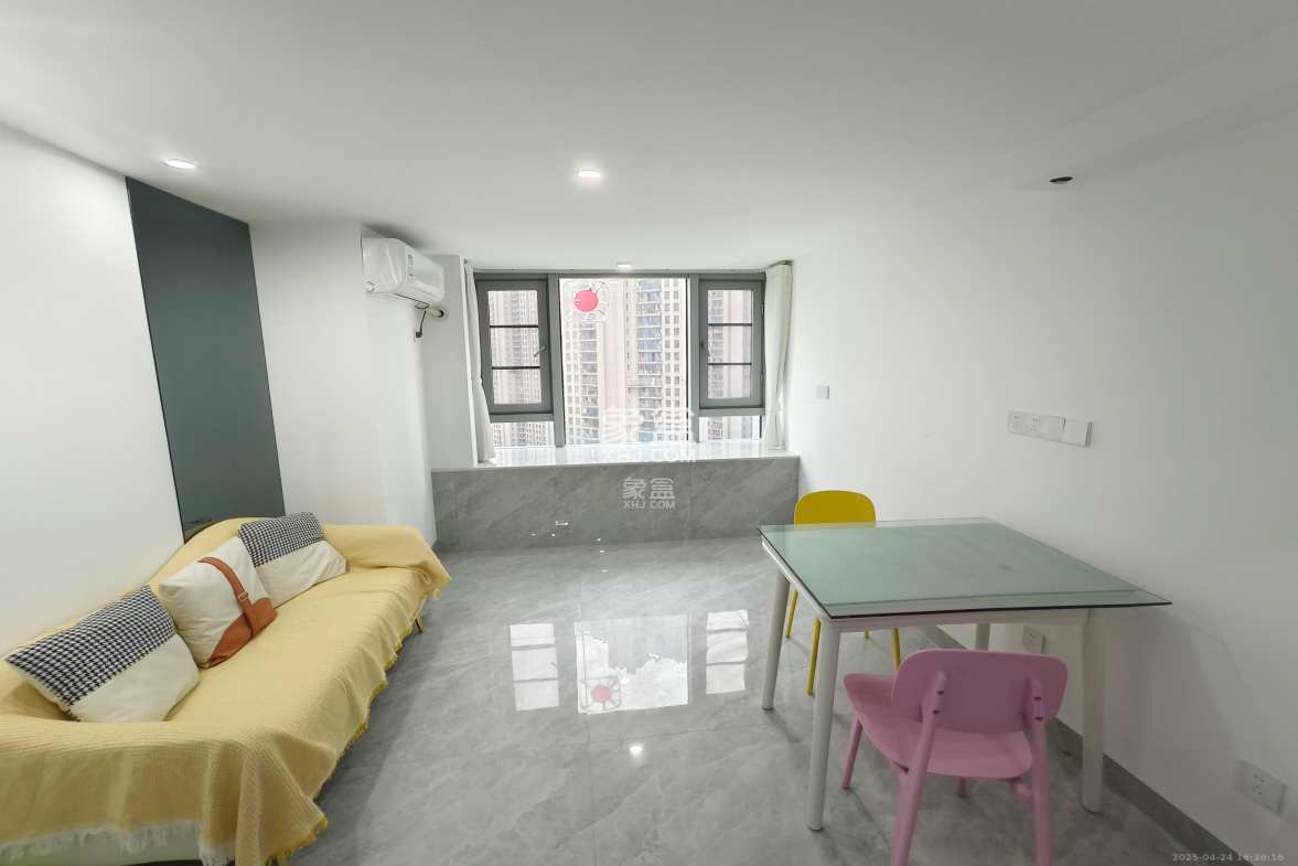 福晟翡翠湾 2室1厅1卫 2200.0元/月 福晟翡翠湾 2室1厅1卫 2200.0元/月室内图