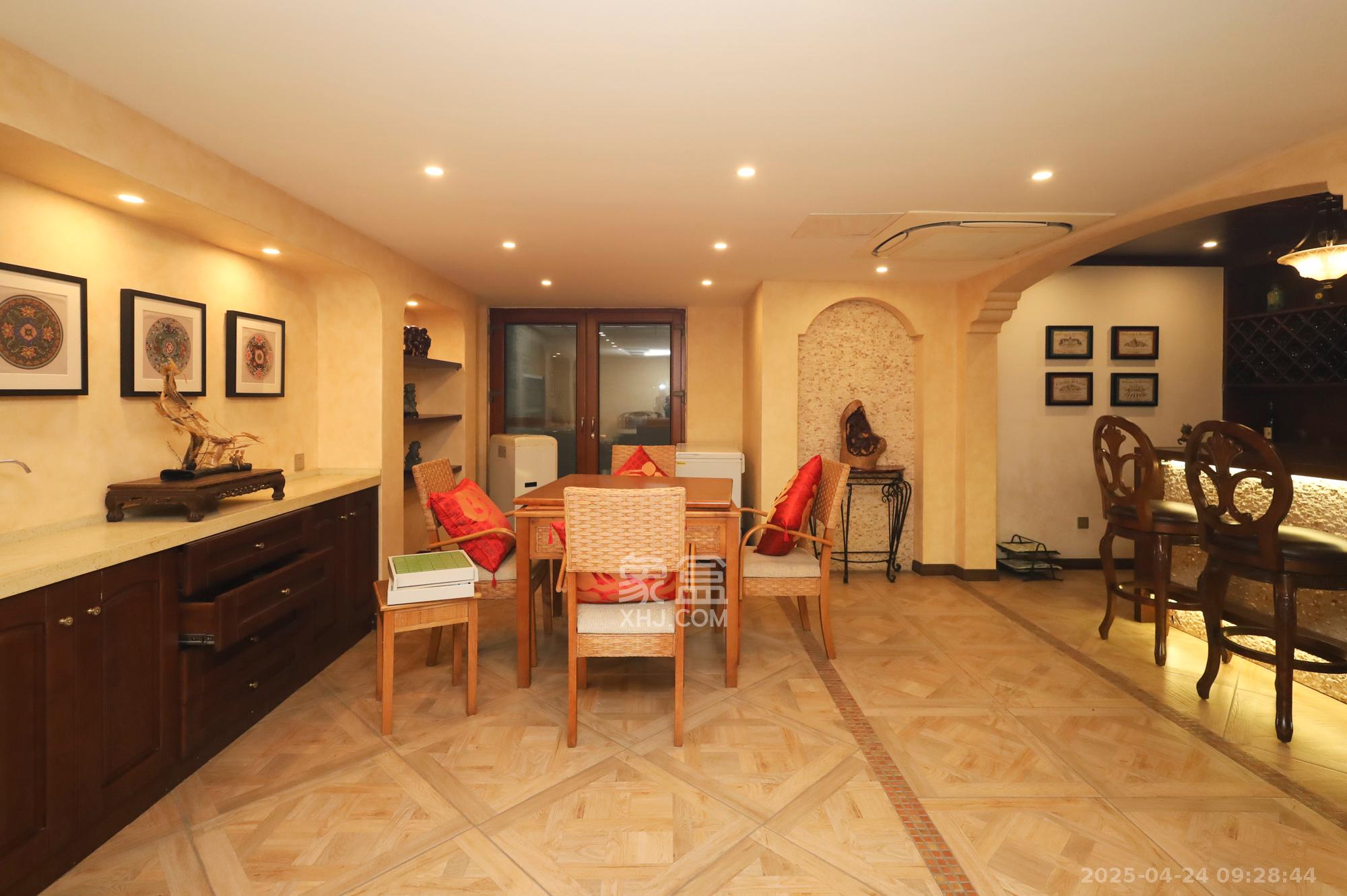 万业巴厘岛 1室0厅0卫 450.0万 万业巴厘岛 1室0厅0卫 450.0万其他