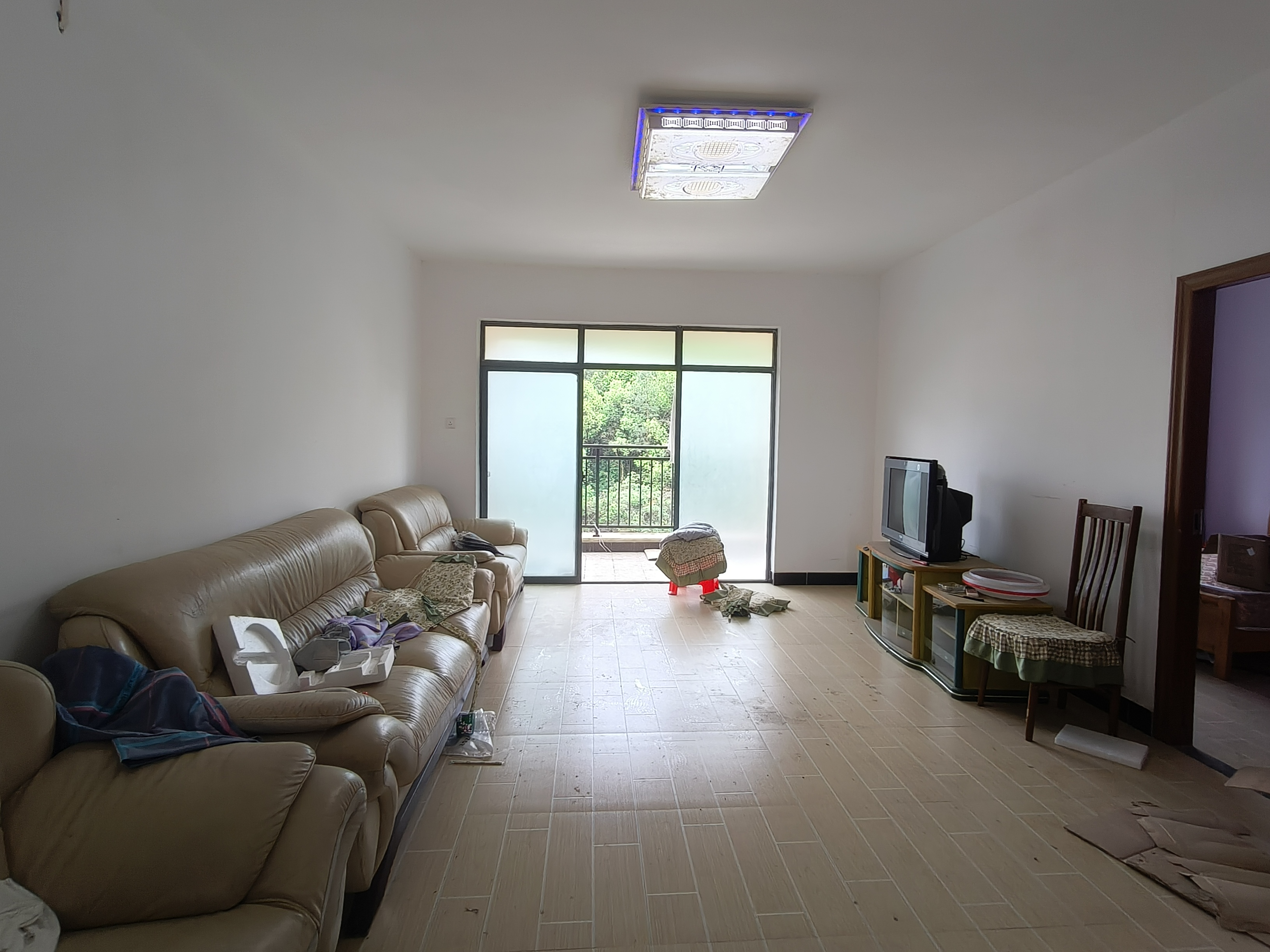 天门壹号 3室2厅2卫 2000.0元/月 天门壹号 3室2厅2卫 2000.0元/月室内图