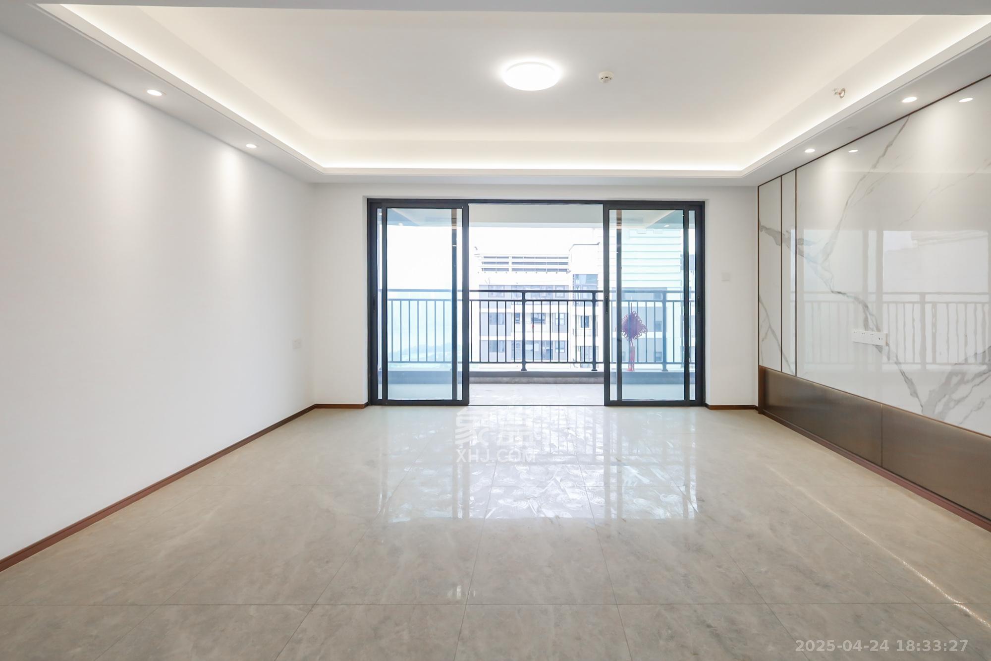 滨江府1913  4室2厅3卫    360.0万 滨江府1913  4室2厅3卫    360.0万