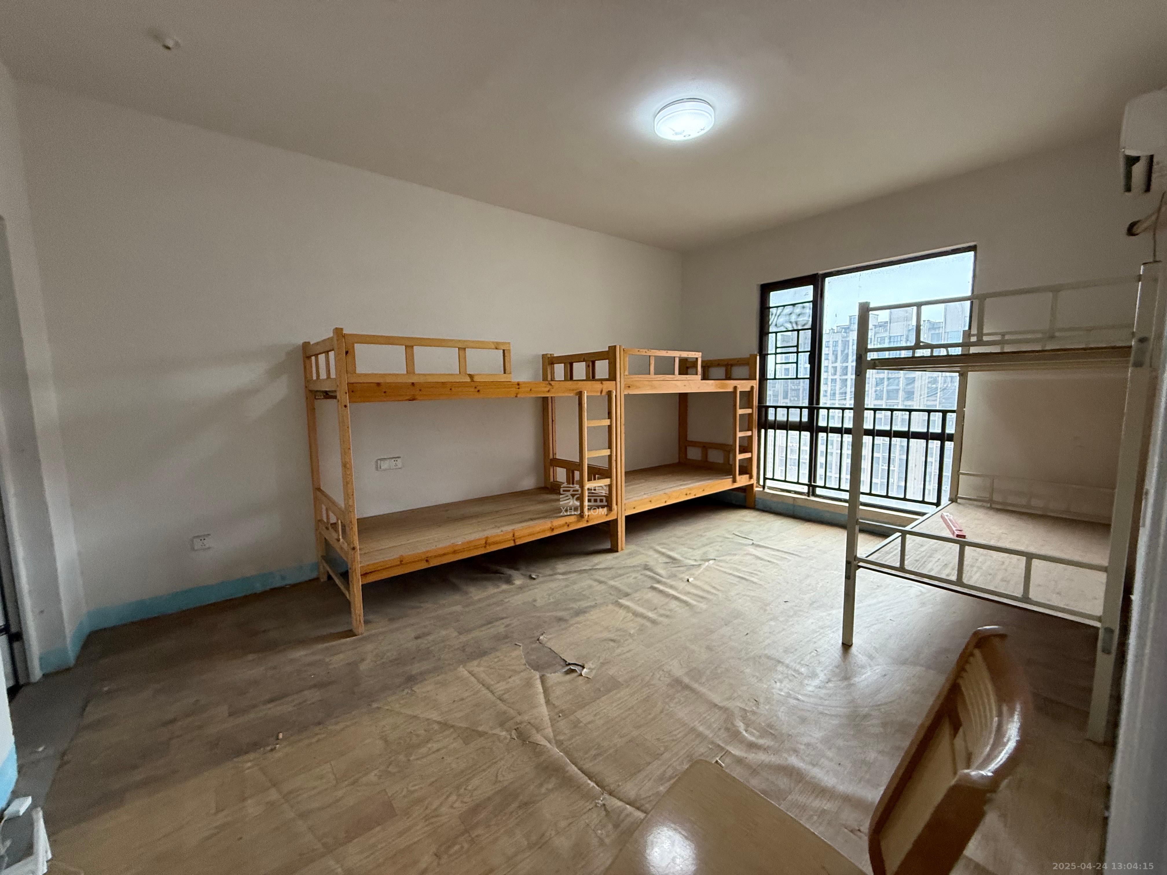 长燃新奥佳园 3室2厅2卫 1600.0元/月 长燃新奥佳园 3室2厅2卫 1600.0元/月室内图