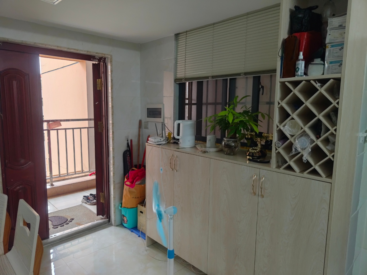 滨江花城  2室1厅1卫    69.0万 滨江花城  2室1厅1卫    69.0万室内图