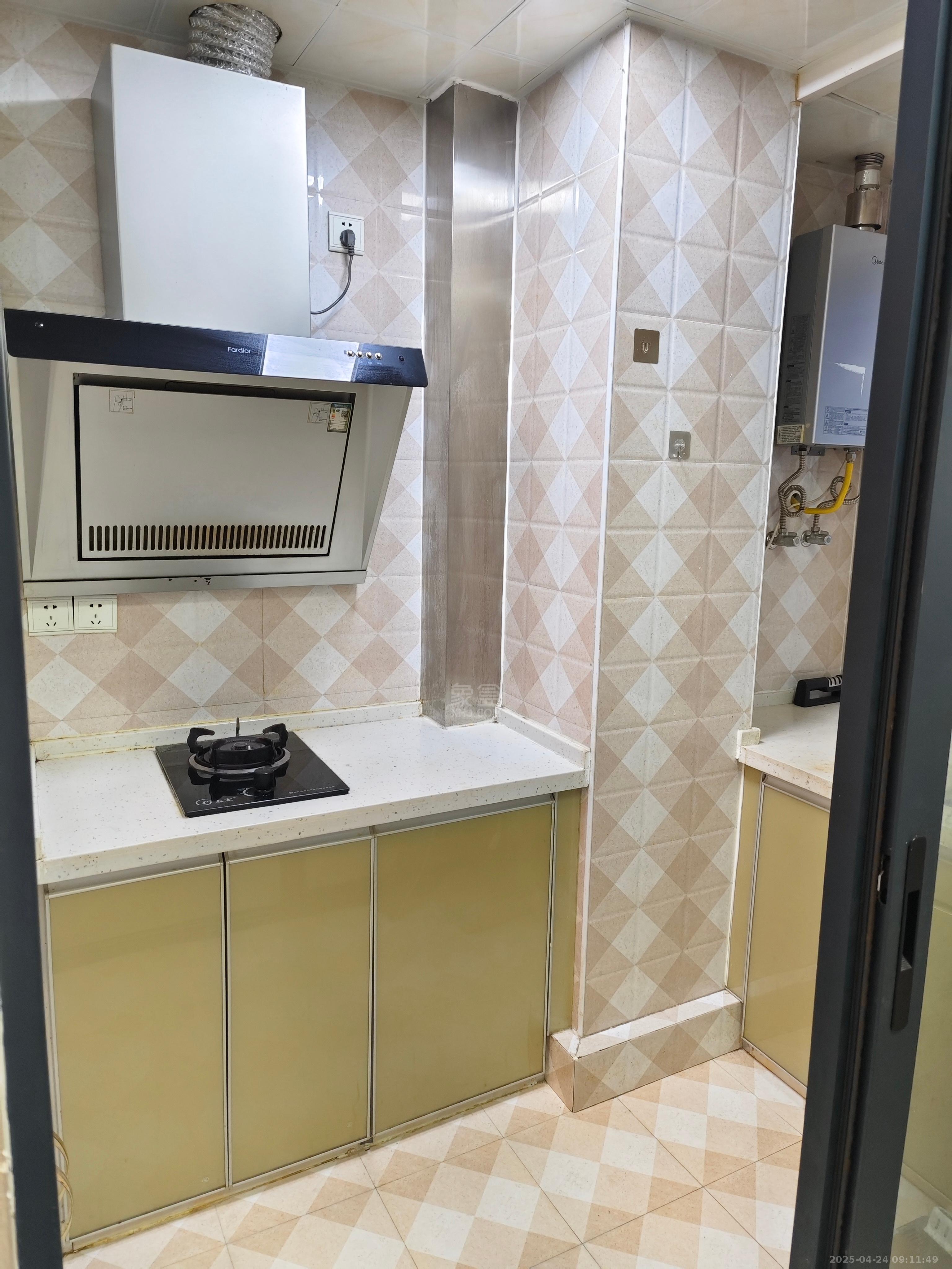 中建御山和苑  1室1厅1卫   1000.00元/月室内图