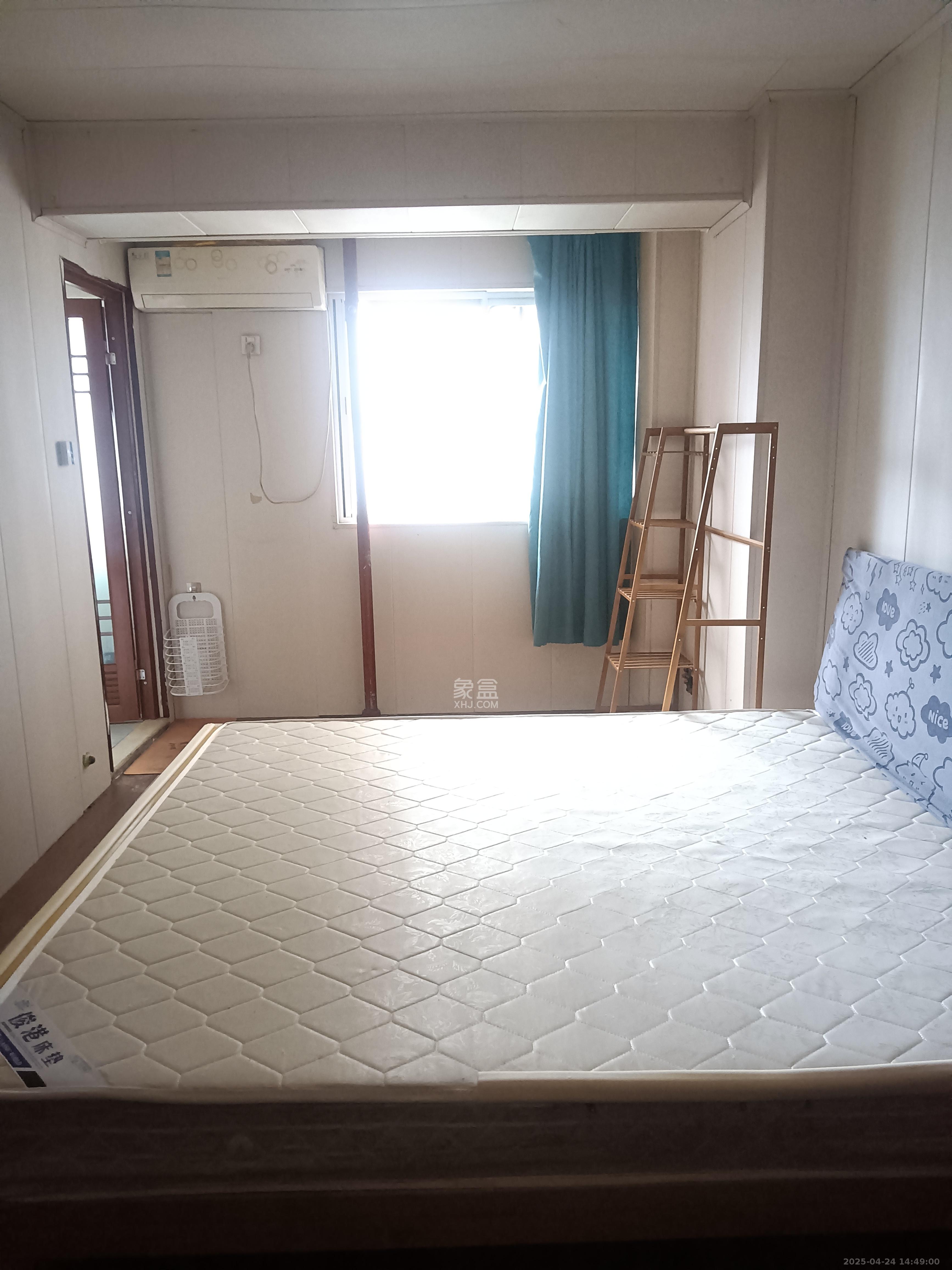 宏景名厦  1室2厅1卫   2600.00元/月室内图