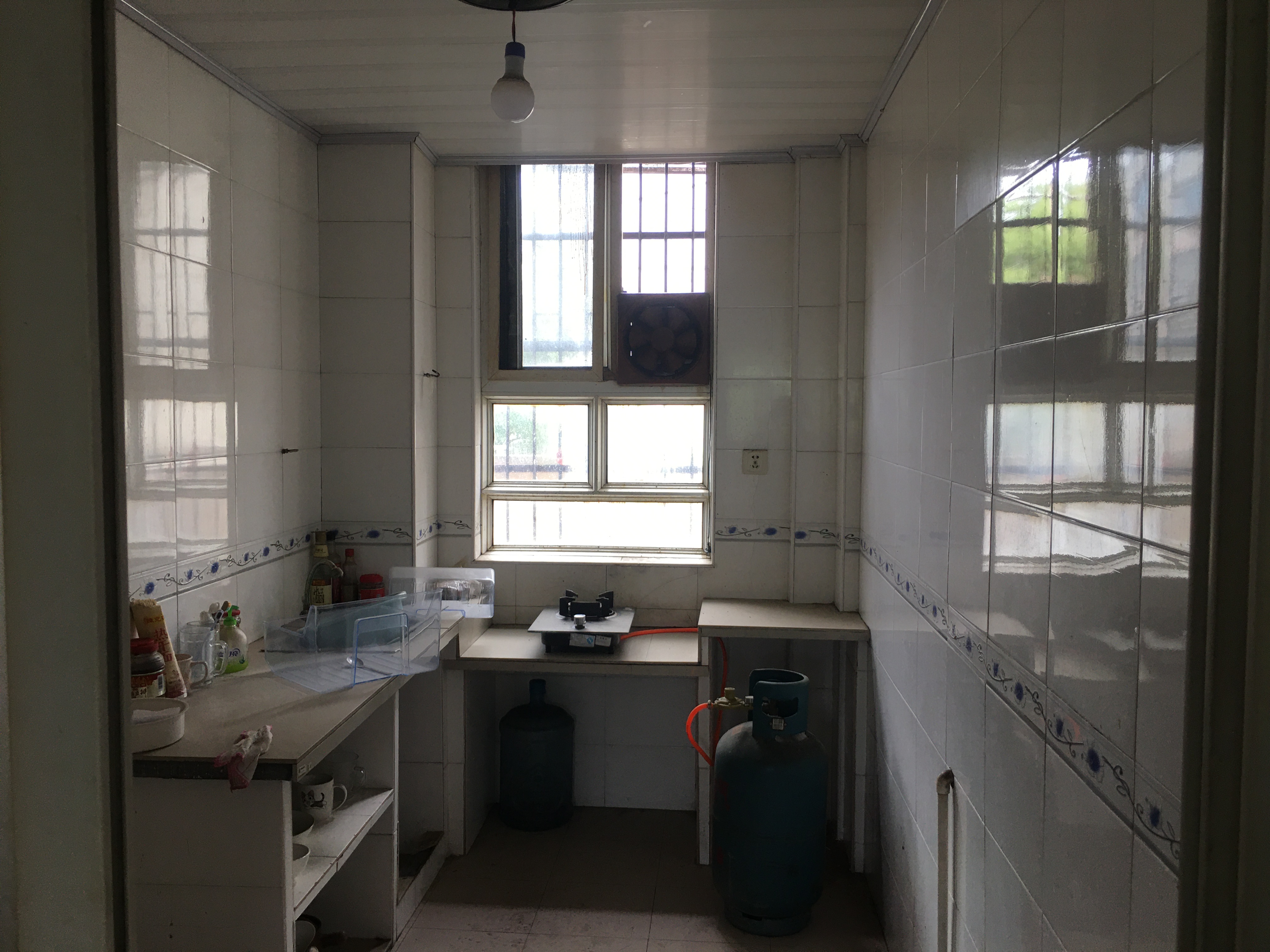 锦鑫花园 2室1厅1卫 800.0元/月 锦鑫花园 2室1厅1卫 800.0元/月室内图