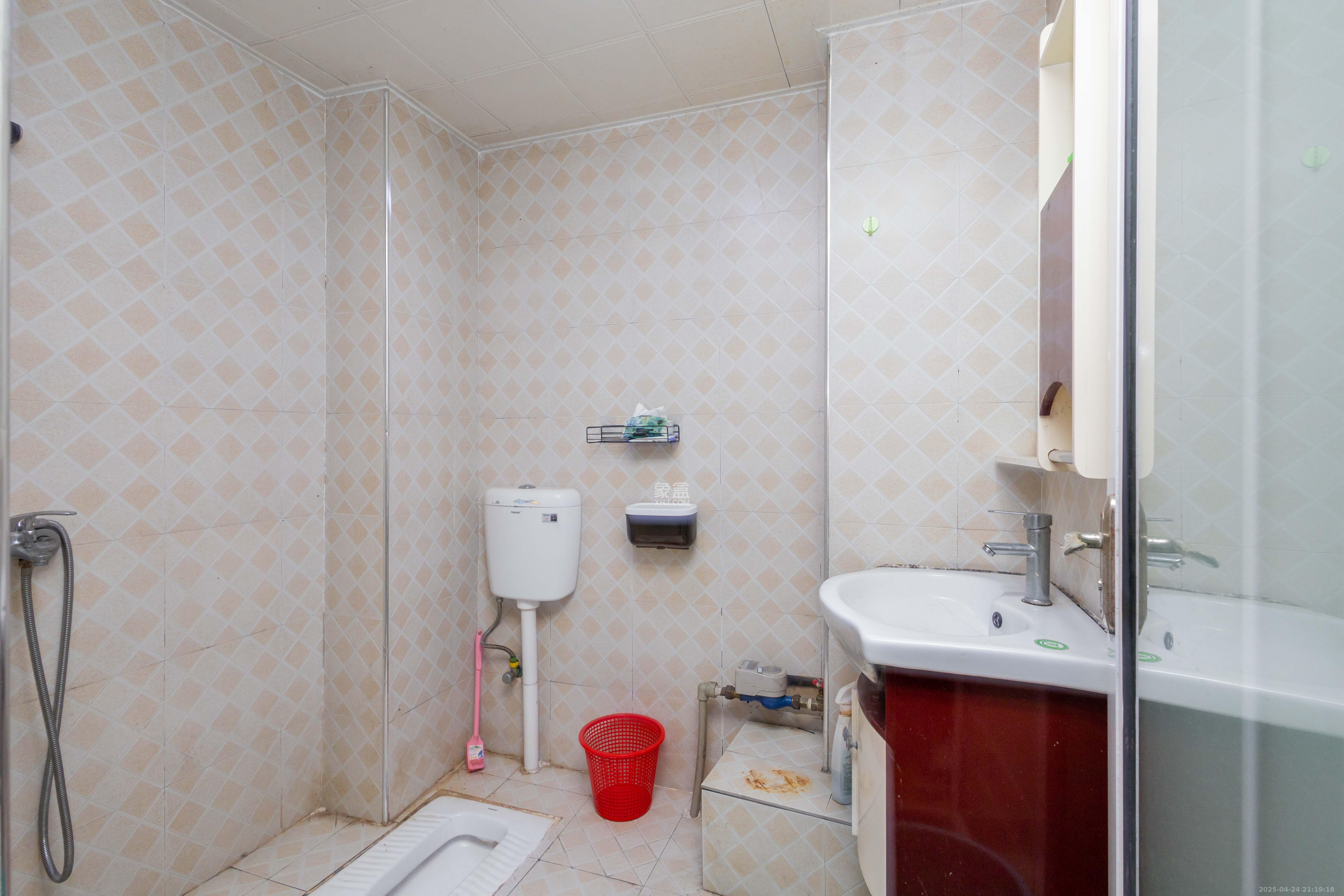 光明城市(星辰青年城) 1室1厅1卫 18.0万 光明城市(星辰青年城) 1室1厅1卫 18.0万卫生间