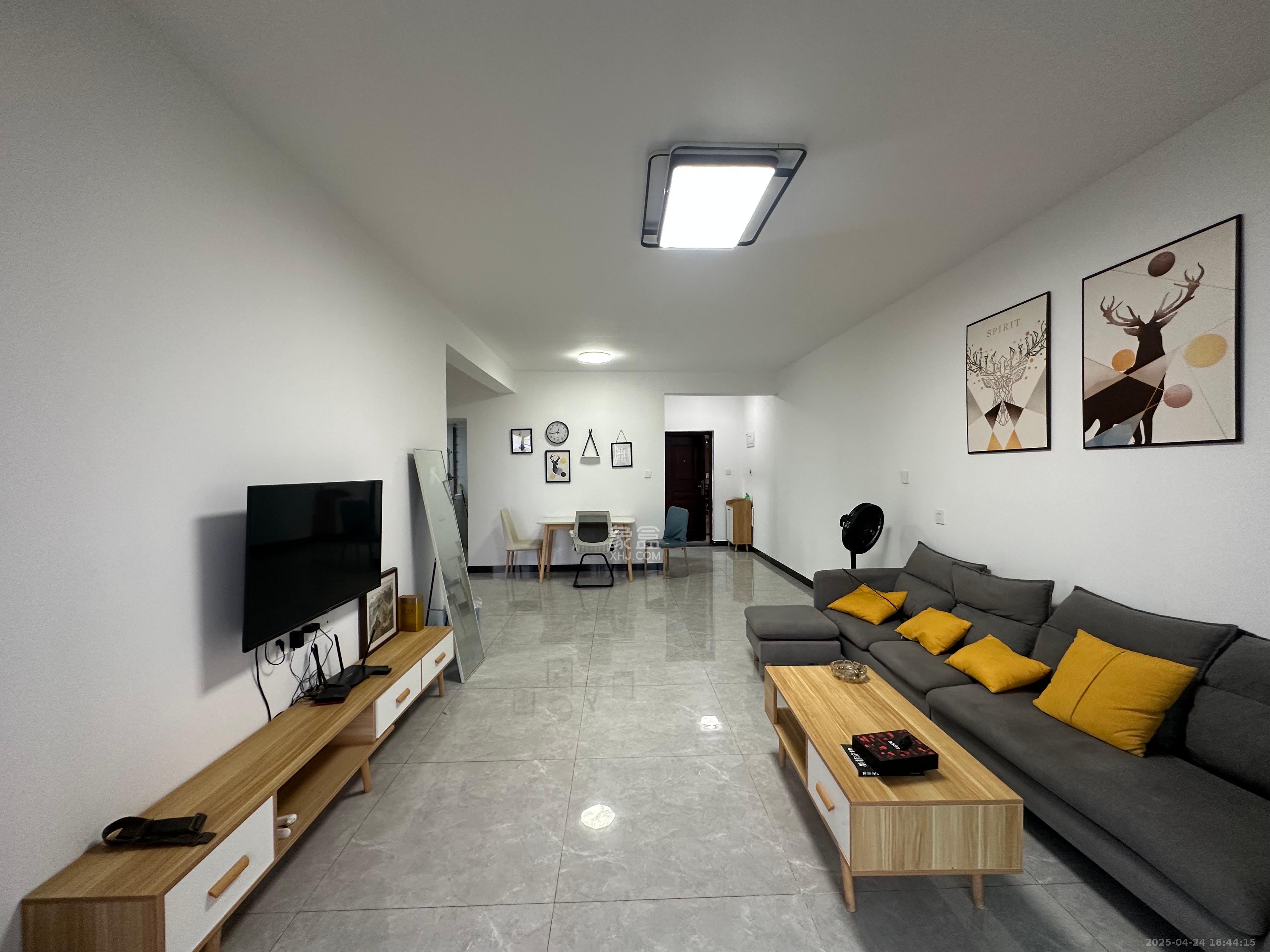 中建悦和城  3室2厅1卫   2200.00元/月室内图