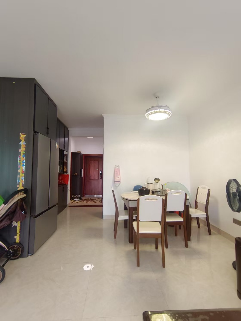 易瓒良庄 3室2厅1卫 116.8万 易瓒良庄 3室2厅1卫 116.8万室内图