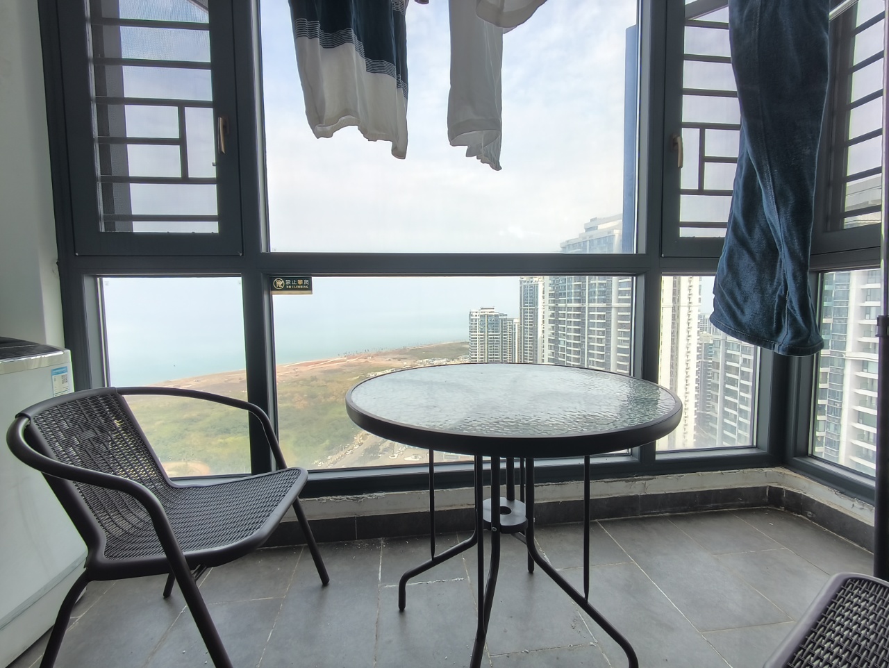 恒大美丽沙天璟湾 2室2厅1卫 160.0万 恒大美丽沙天璟湾 2室2厅1卫 160.0万室内图