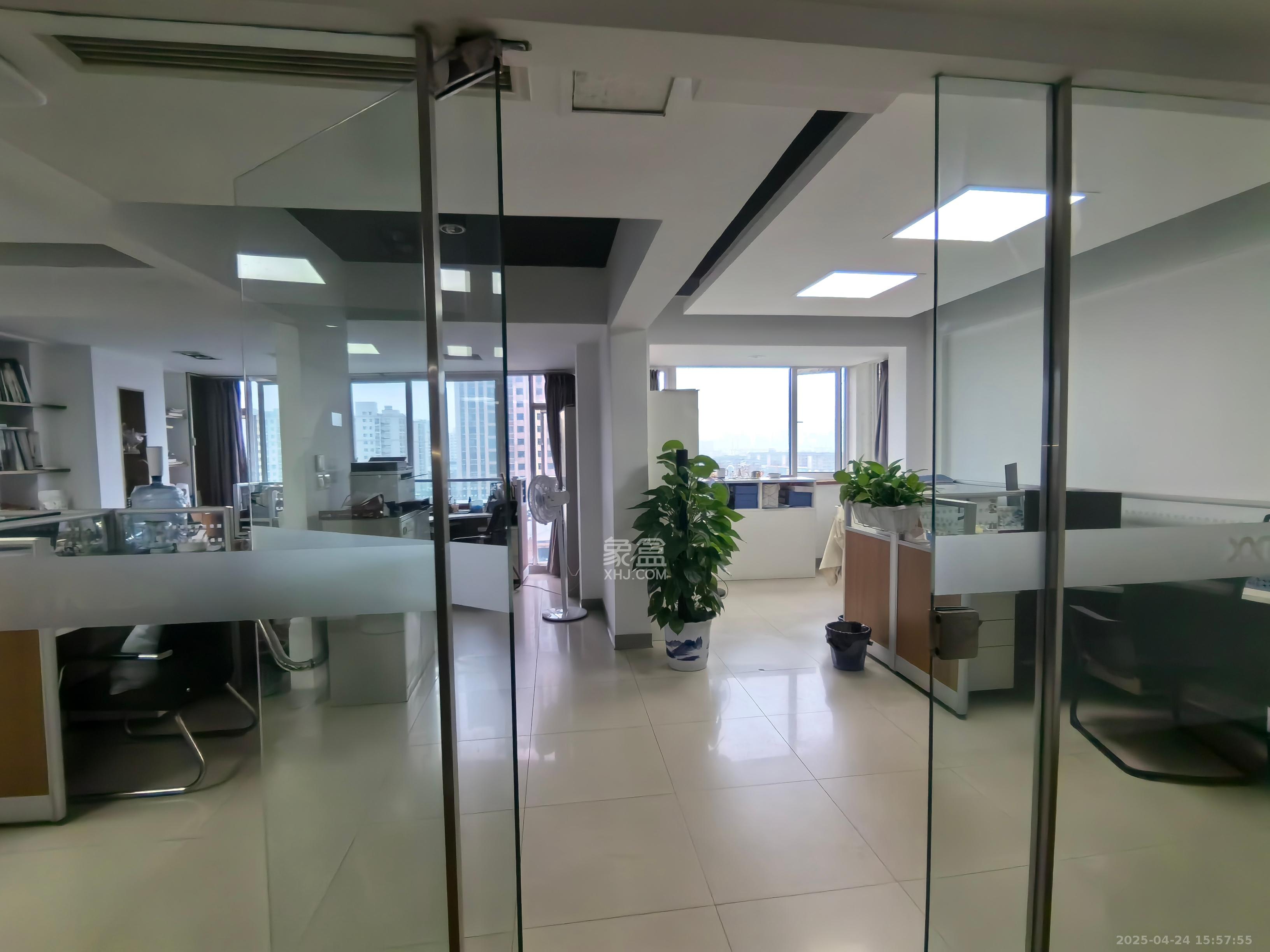 东方之珠  3室2厅1卫   3800.00元/月室内图
