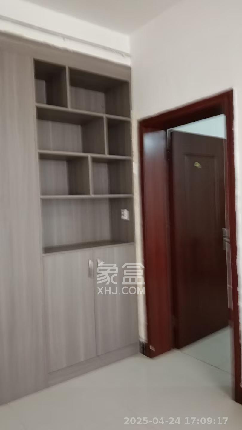 花桥钢材市场(花桥小区)  1室1厅1卫    1200.0元/月 花桥钢材市场(花桥小区)  1室1厅1卫    1200.0元/月室内图