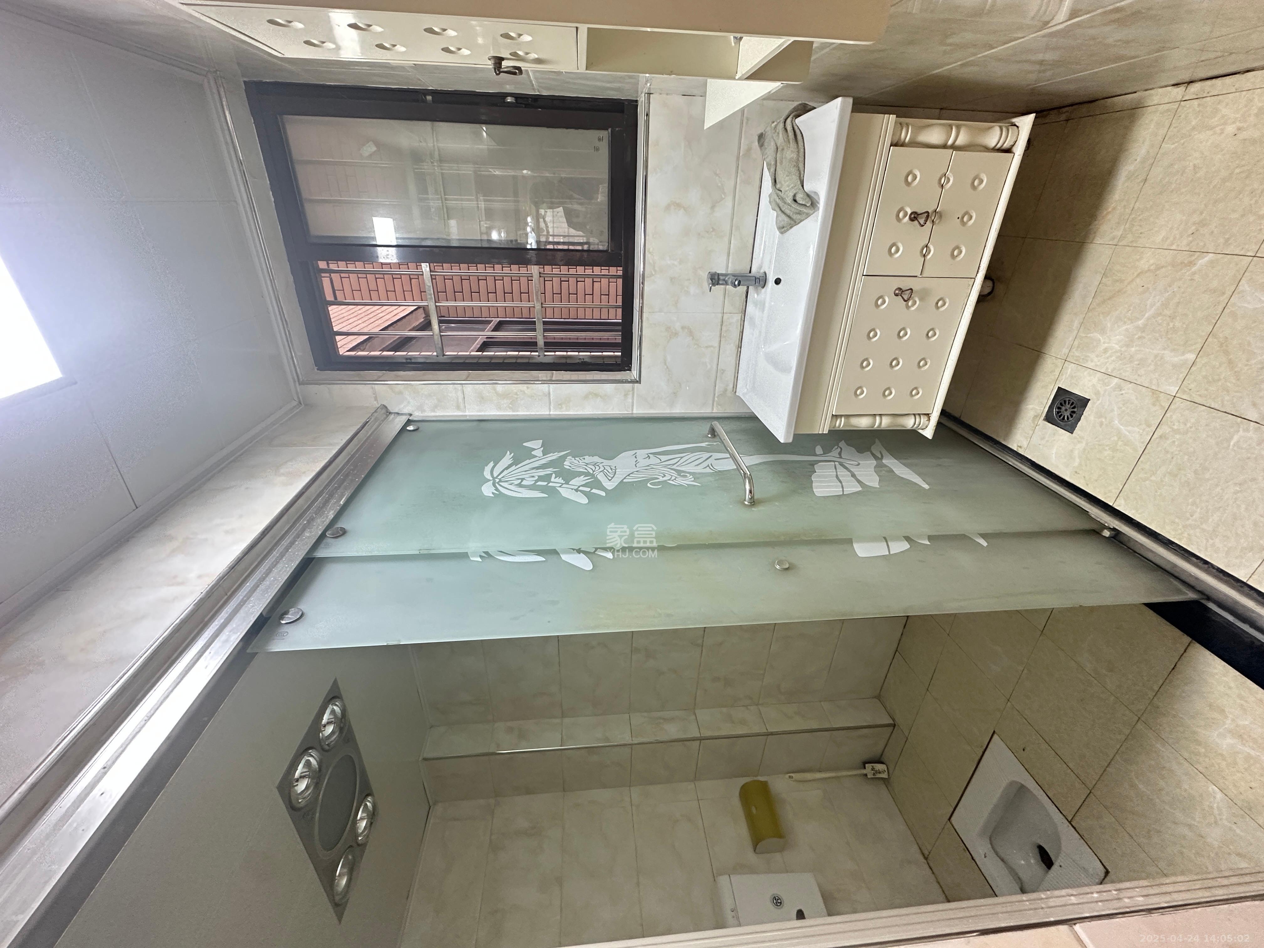 圆梦康乐城  4室2厅2卫   2300.00元/月室内图