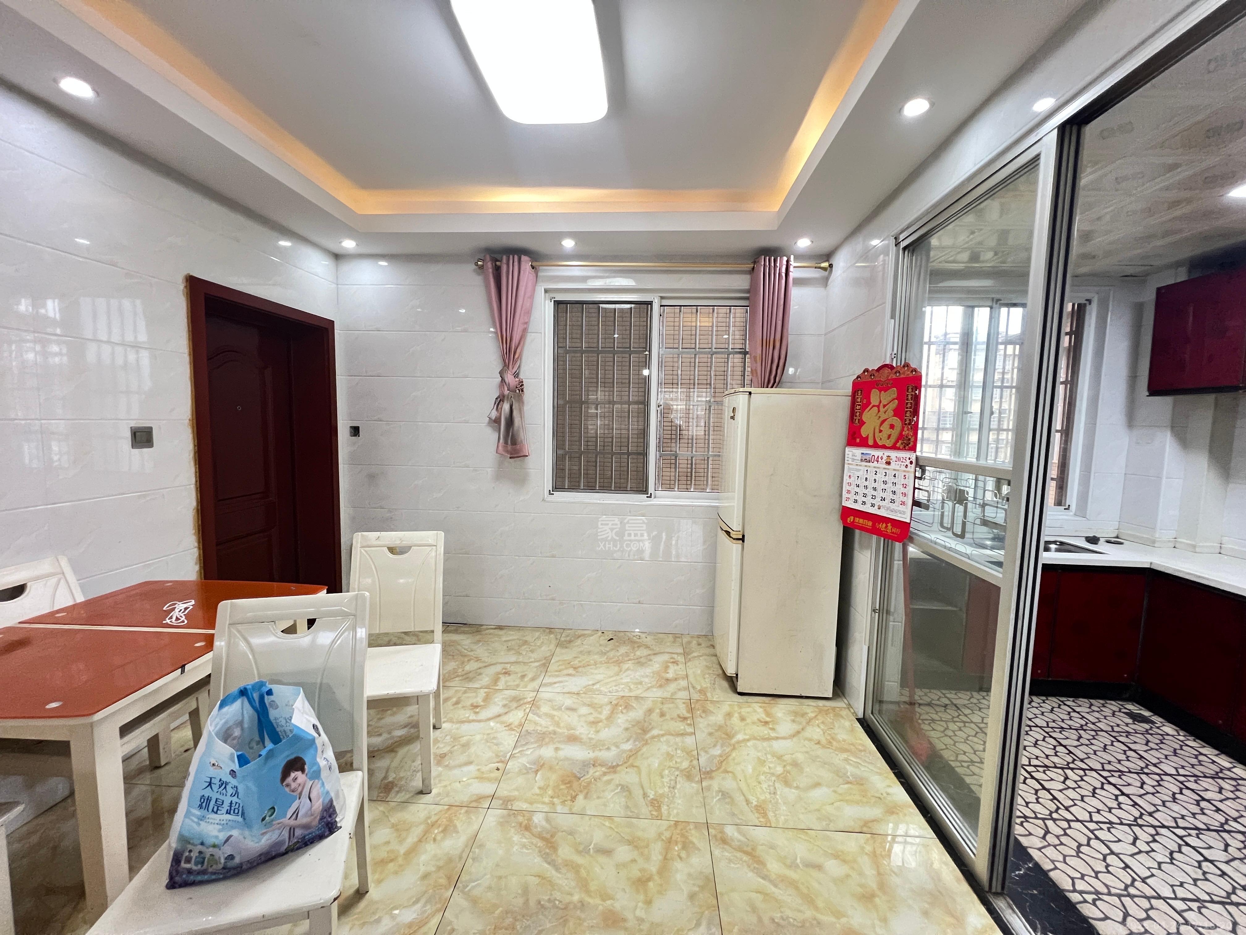 星城新宇黎雅苑 3室2厅2卫 2000.0元/月 星城新宇黎雅苑 3室2厅2卫 2000.0元/月室内图