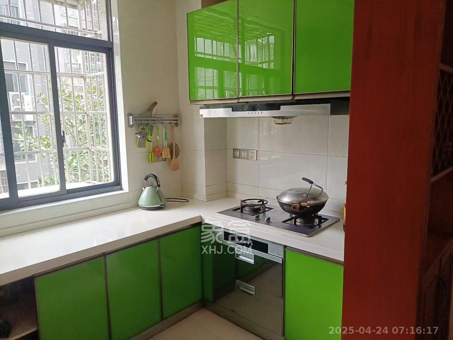 黄鹤小区3片 3室2厅2卫 2300.0元/月 黄鹤小区3片 3室2厅2卫 2300.0元/月室内图