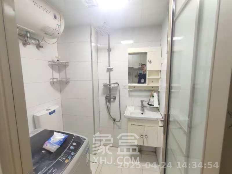 富瑞星座  1室0厅0卫   1300.00元/月