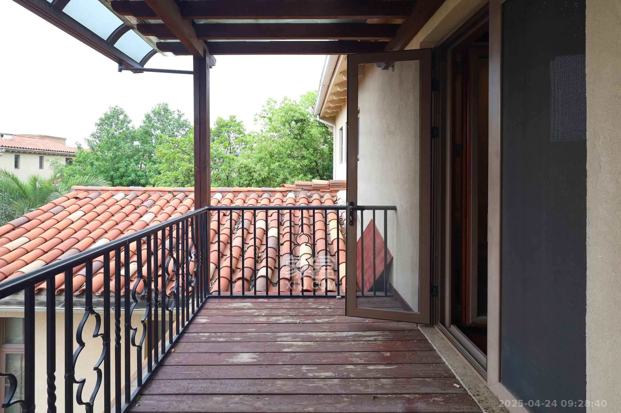 万业巴厘岛 1室0厅0卫 450.0万 万业巴厘岛 1室0厅0卫 450.0万其他