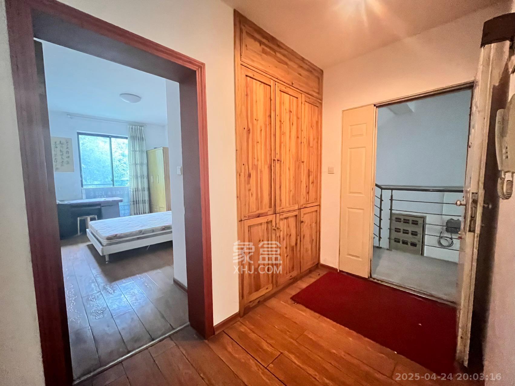 西街花园 3室2厅2卫 3000.0元/月 西街花园 3室2厅2卫 3000.0元/月室内图