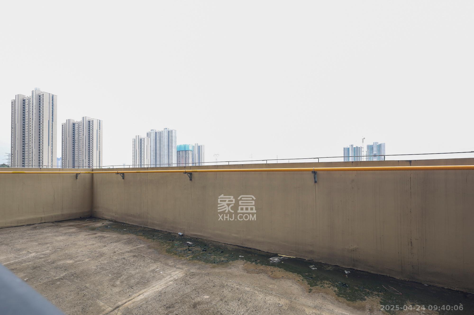 嘉宇北部湾BC区  3室2厅2卫    95.0万 嘉宇北部湾BC区  3室2厅2卫    95.0万阳台