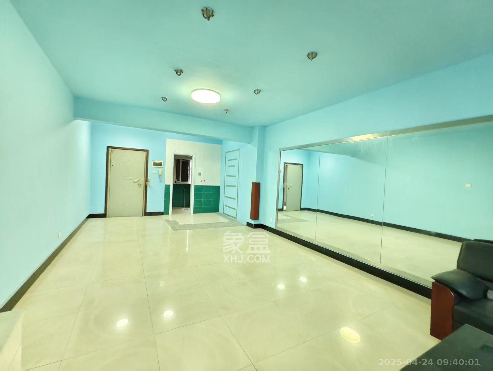 伍家岭生活广场 1室1厅1卫 1600.0元/月 伍家岭生活广场 1室1厅1卫 1600.0元/月室内图