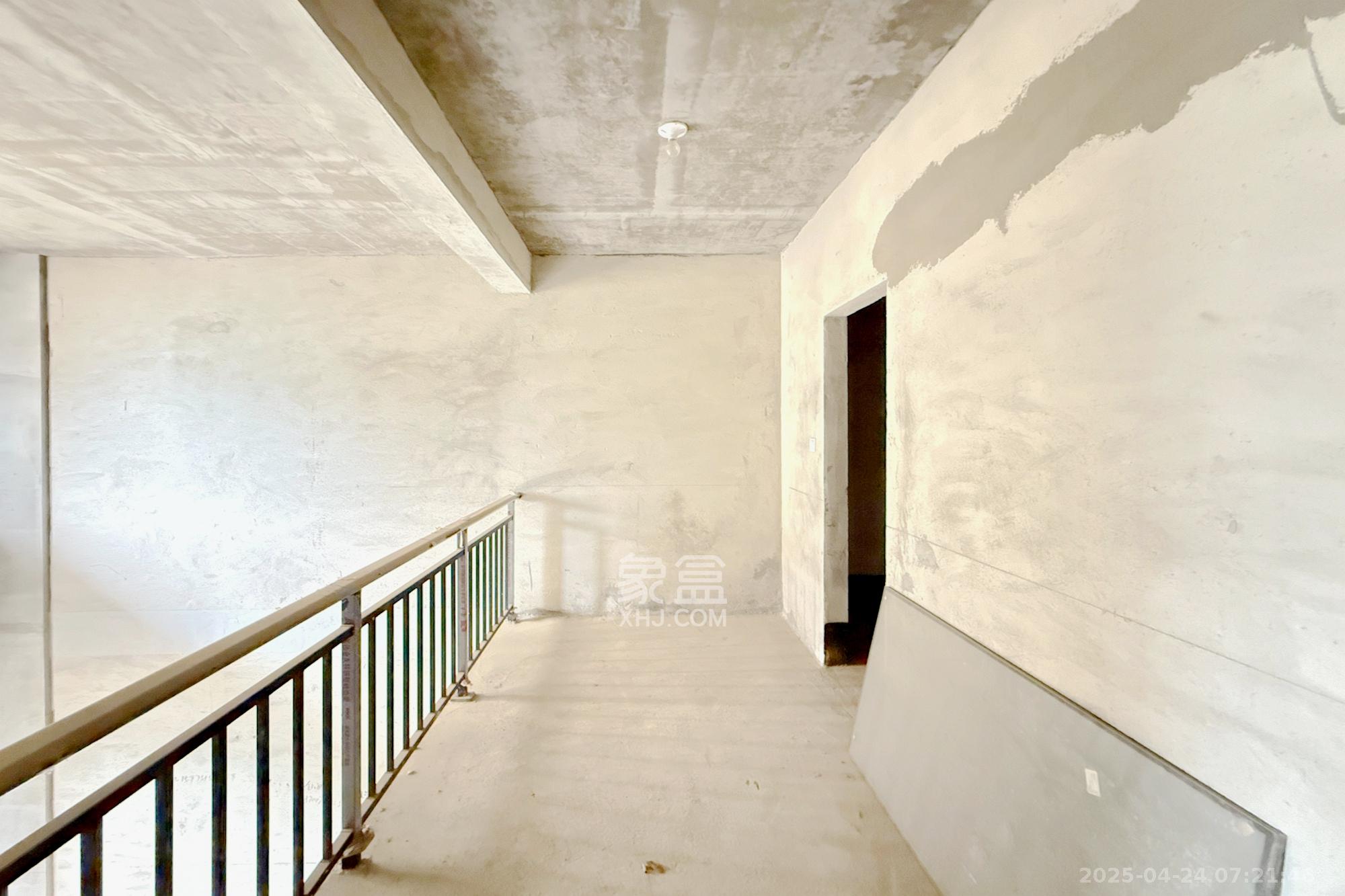 澳海谷山府 4室2厅2卫 76.0万 澳海谷山府 4室2厅2卫 76.0万其他