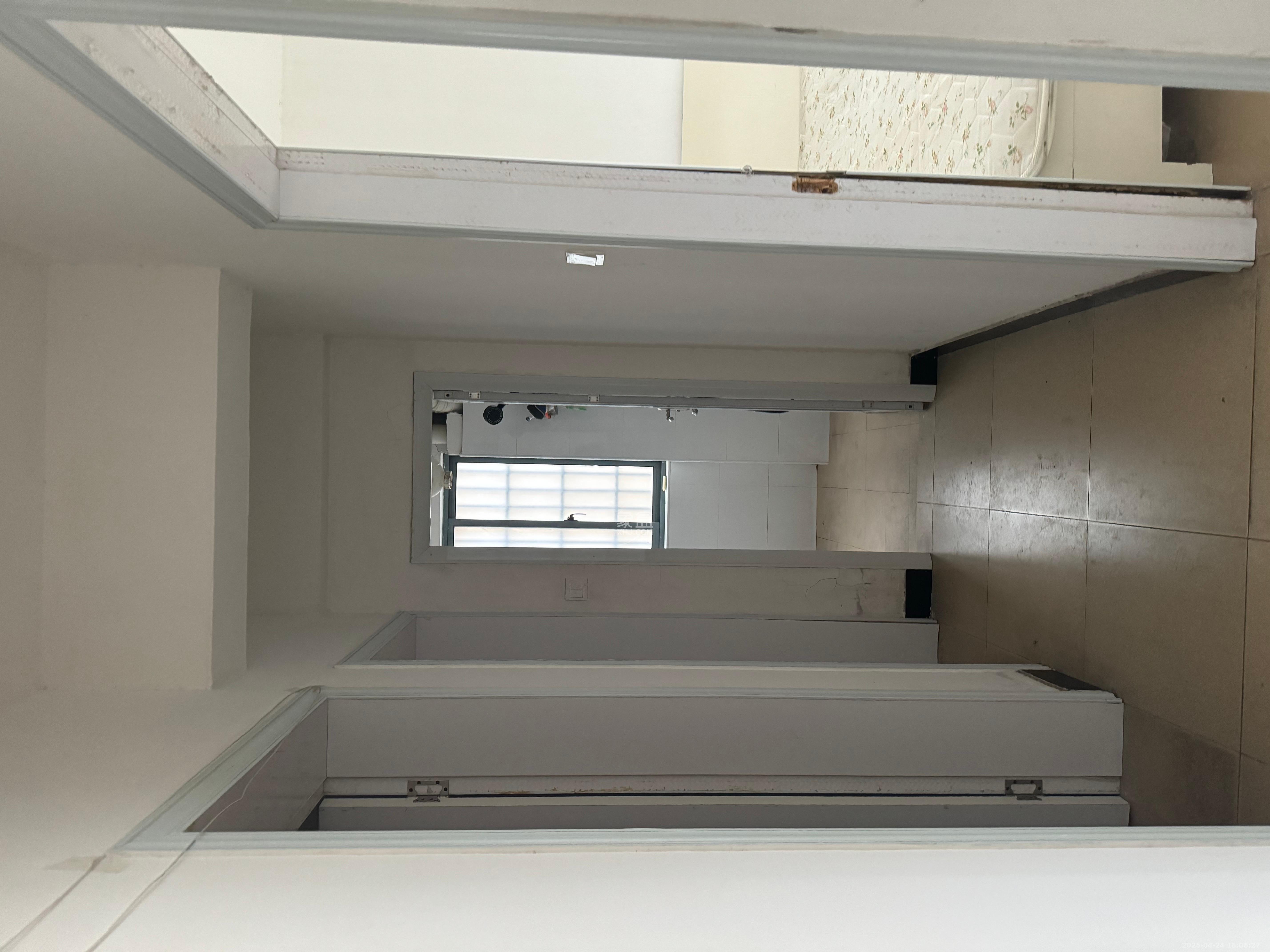 雄新水印廊桥(雄新华府) 3室2厅1卫 1600.0元/月 雄新水印廊桥(雄新华府) 3室2厅1卫 1600.0元/月室内图