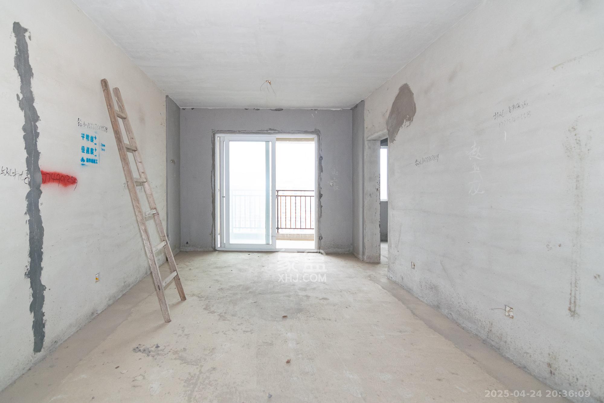 新华联梦想城 2室2厅1卫 53.8万 新华联梦想城 2室2厅1卫 53.8万客厅