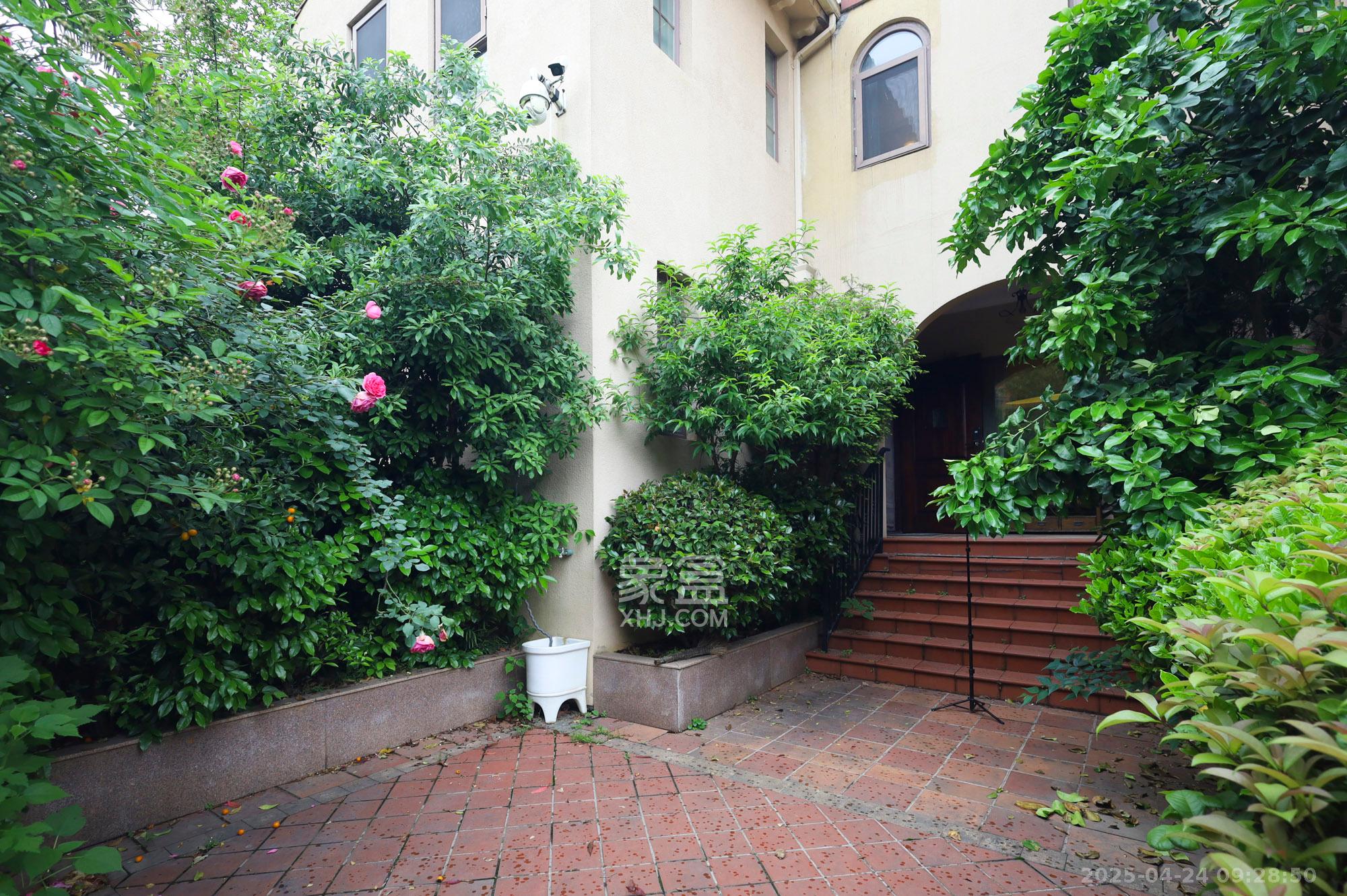 万业巴厘岛 1室0厅0卫 450.0万 万业巴厘岛 1室0厅0卫 450.0万其他