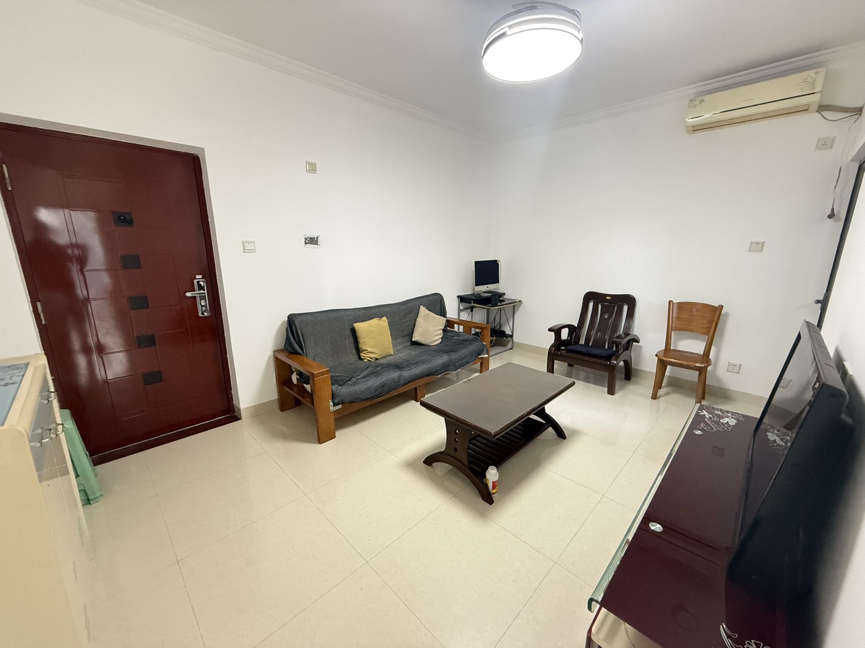 宝安江南城 1室2厅1卫 79.0万 宝安江南城 1室2厅1卫 79.0万室内图