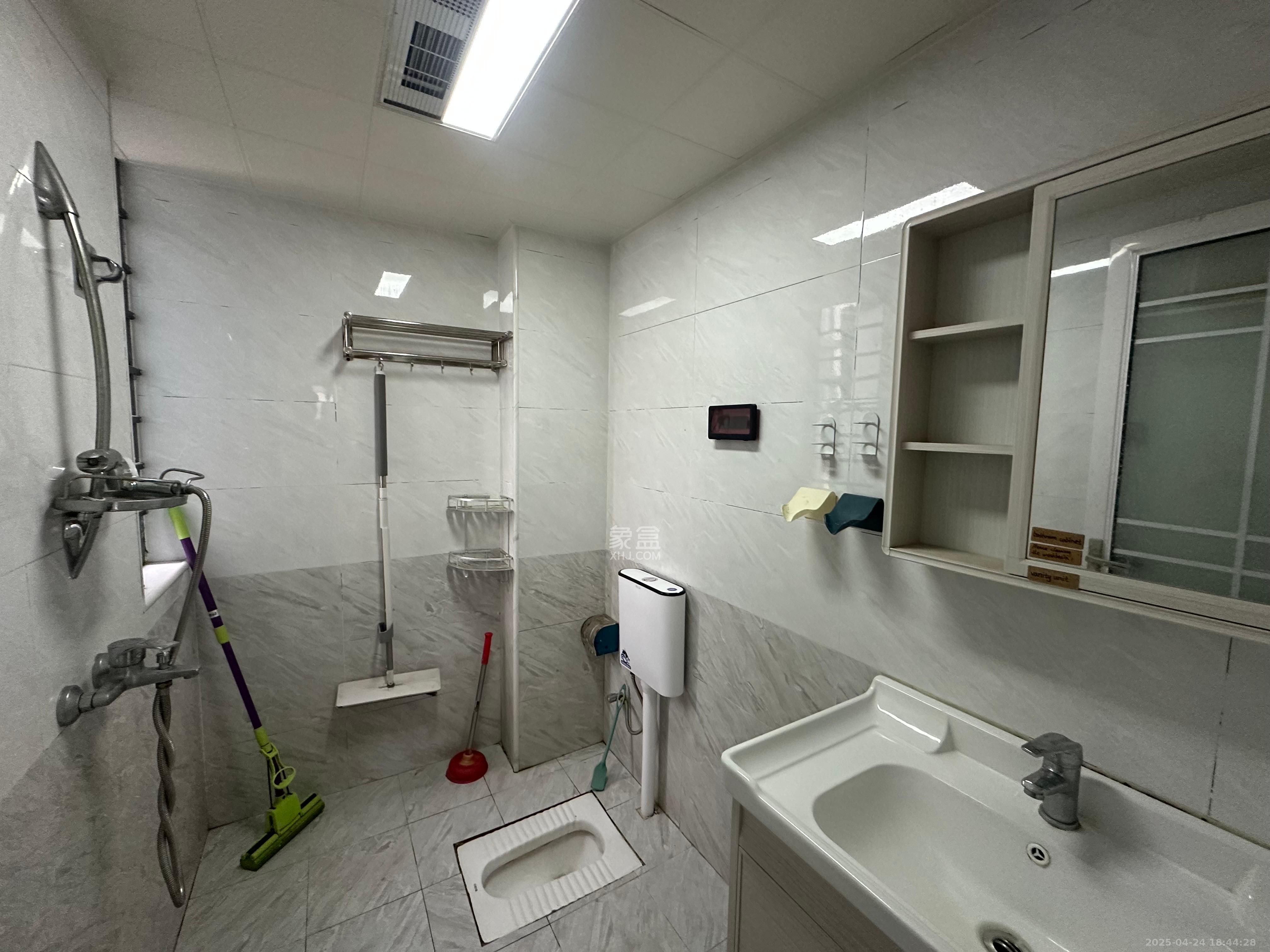 中建悦和城  3室2厅1卫   2200.00元/月室内图