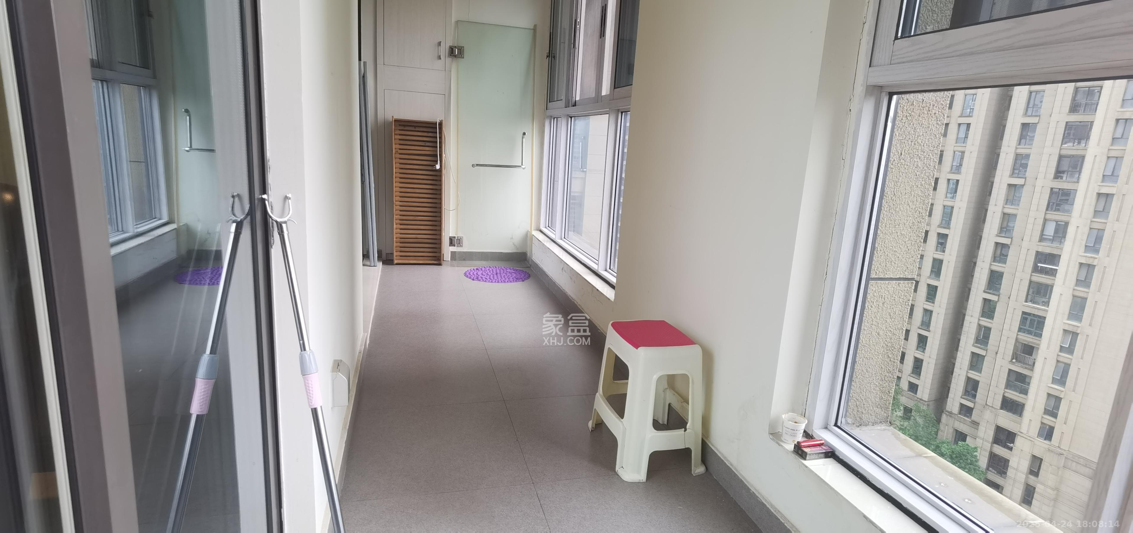 梅溪湖金茂府(金茂广场)(金茂览秀城) 4室2厅2卫 4500.0元/月 梅溪湖金茂府(金茂广场)(金茂览秀城) 4室2厅2卫 4500.0元/月室内图